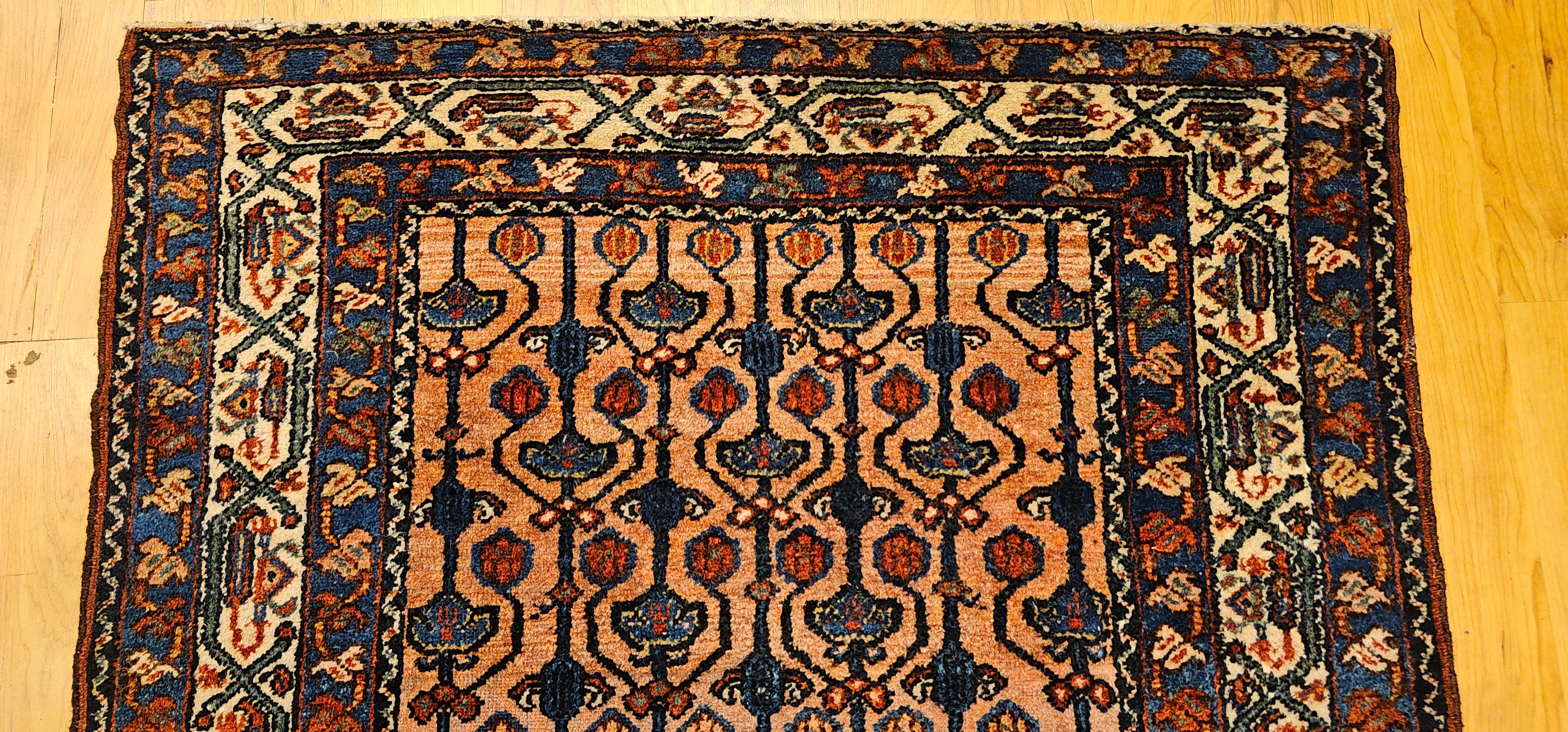 Vintage Persian Malayer Teppich mit Allover-Muster in Terrakotta, Elfenbein, Blau im Zustand „Gut“ im Angebot in Barrington, IL