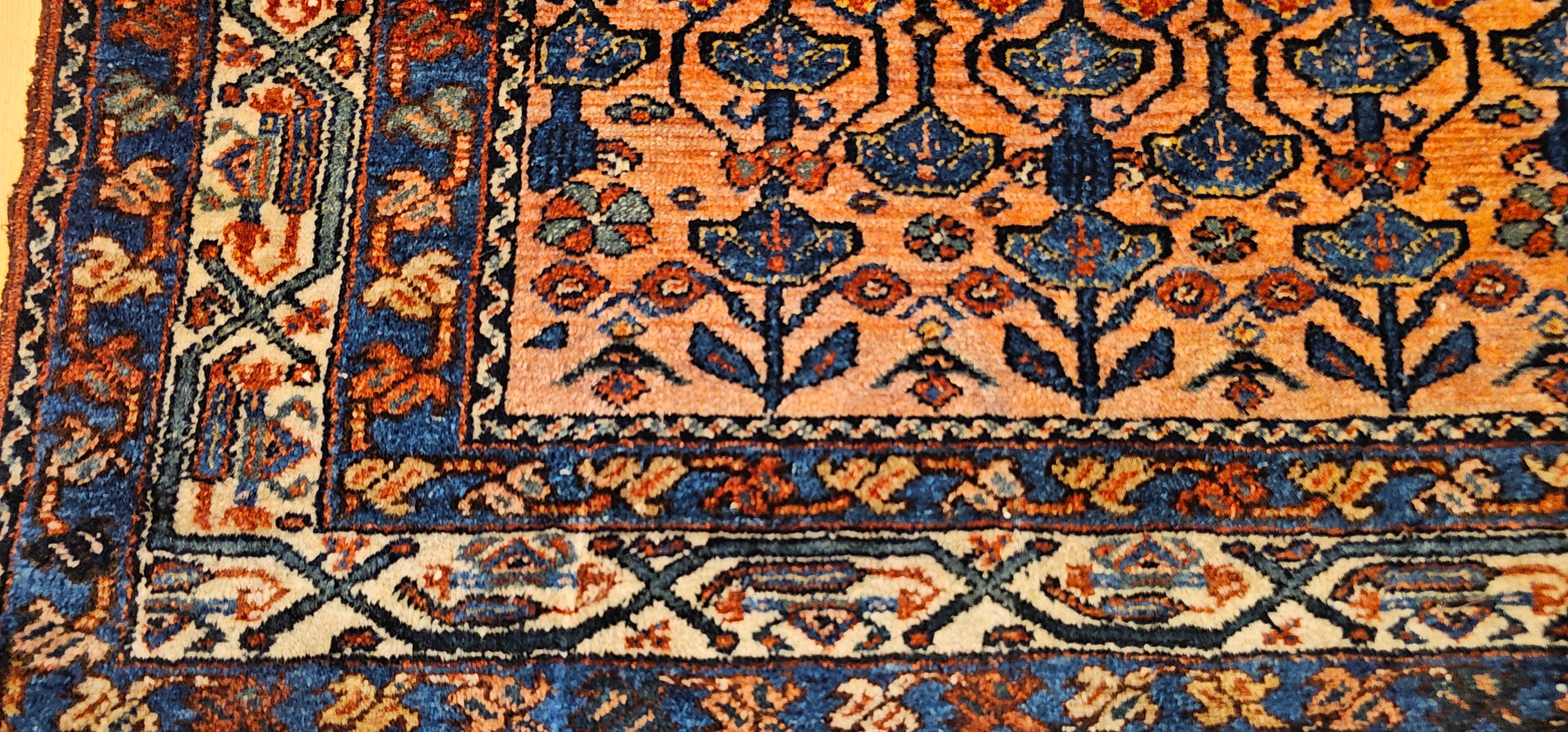 Vintage Persian Malayer Teppich mit Allover-Muster in Terrakotta, Elfenbein, Blau (20. Jahrhundert) im Angebot
