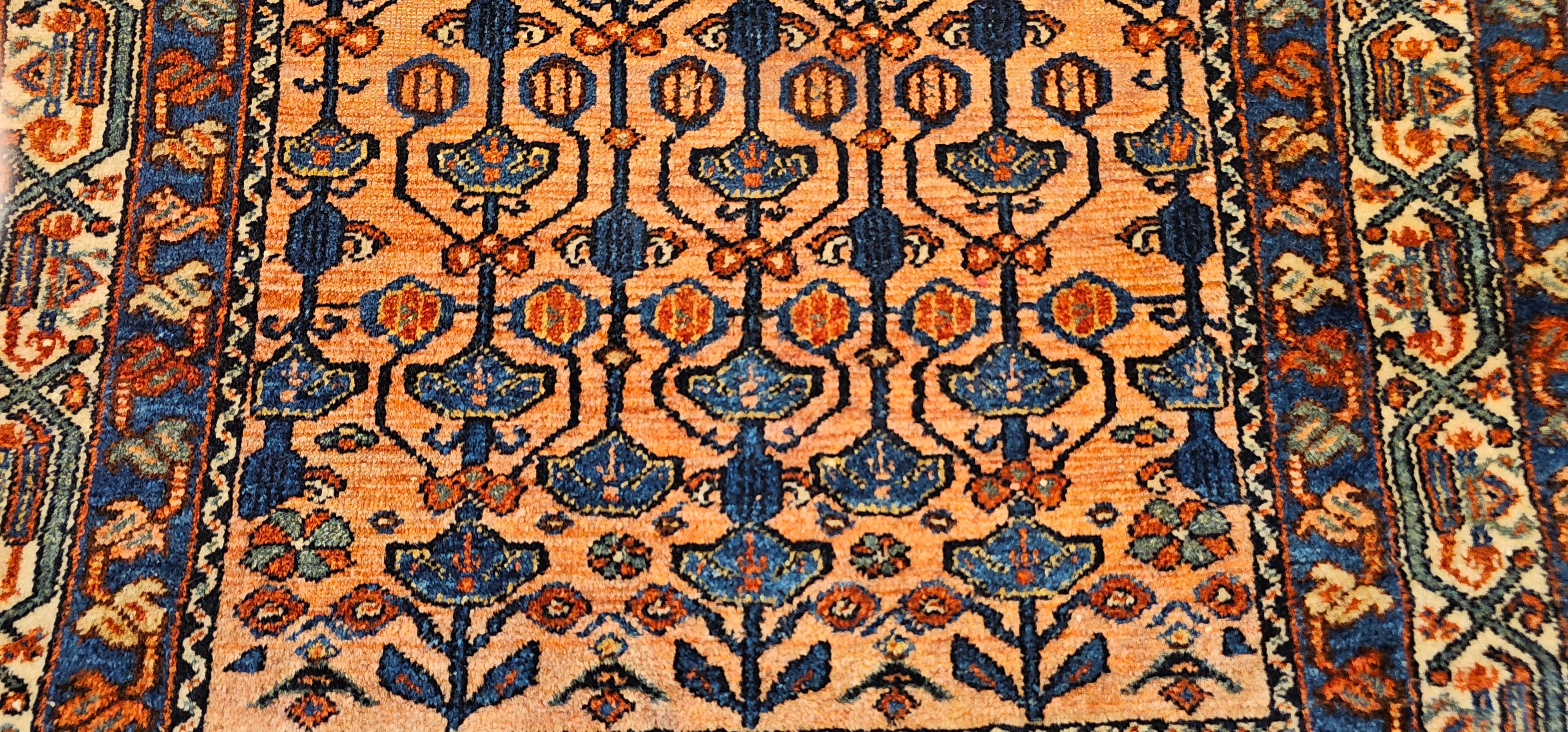 Vintage Persian Malayer Teppich mit Allover-Muster in Terrakotta, Elfenbein, Blau (Wolle) im Angebot