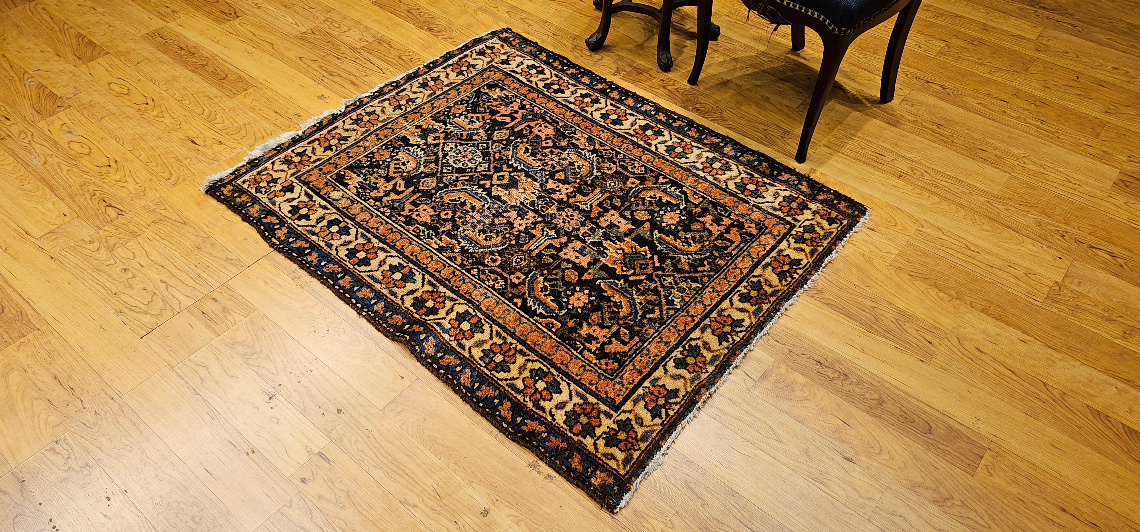 Vintage Persian Malayer Teppich in einem Allover-Muster in Marine, Elfenbein, Blau im Angebot 3