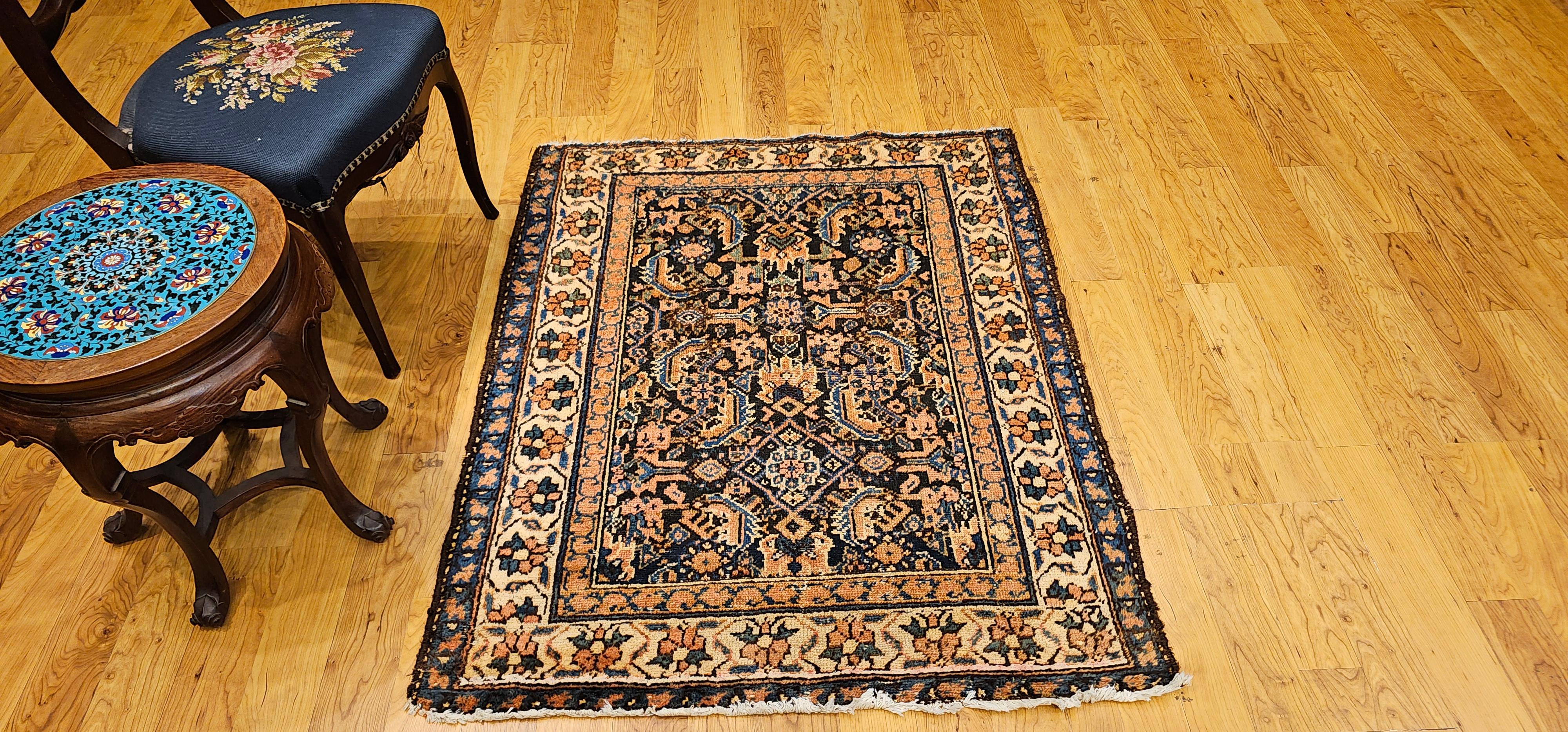 Vintage Persian Malayer Teppich in einem Allover-Muster in Marine, Elfenbein, Blau im Angebot 7