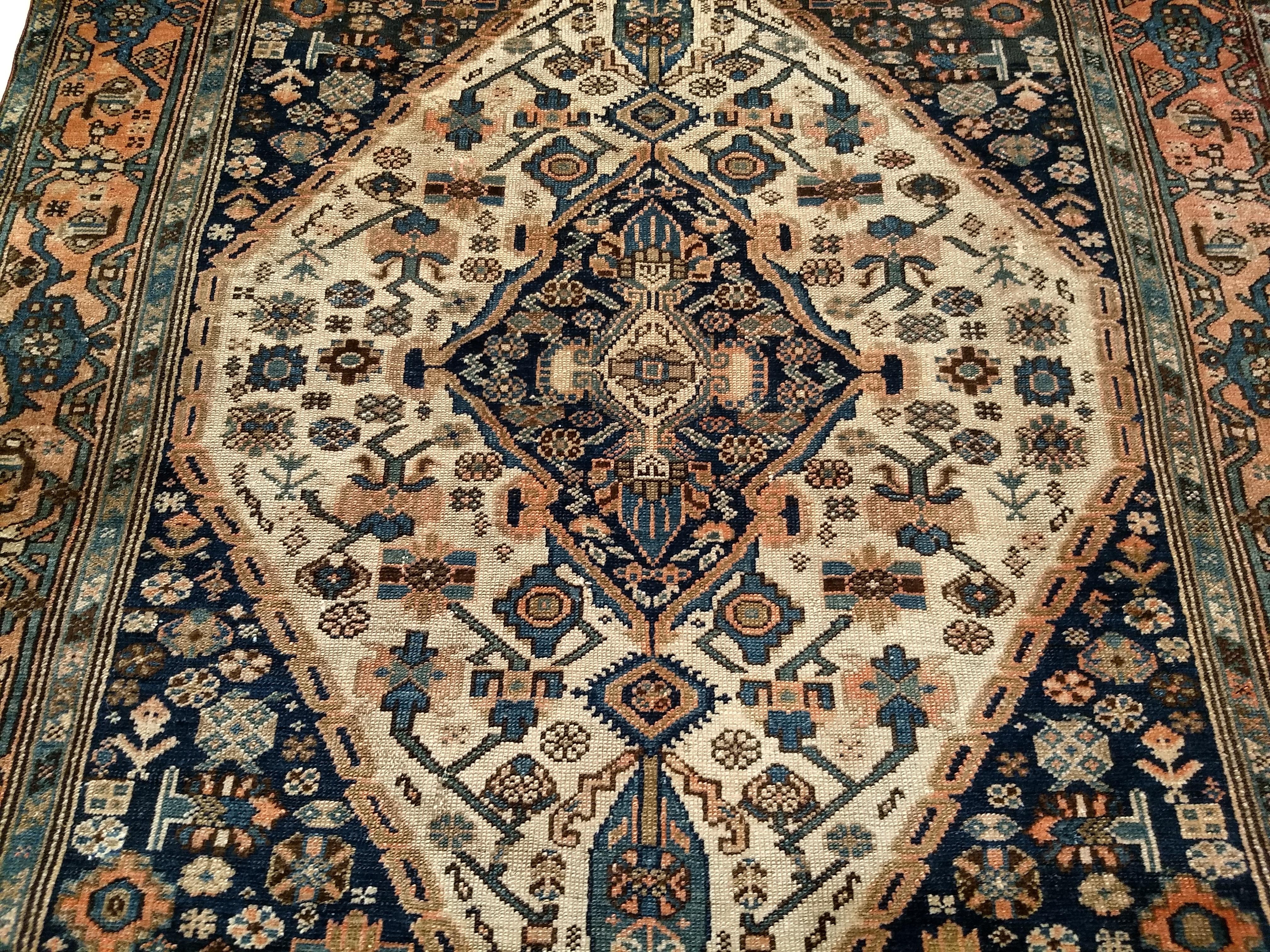 Persischer Malayer-Teppich im Vintage-Stil mit geometrischem Medaillon-Muster im Angebot 4