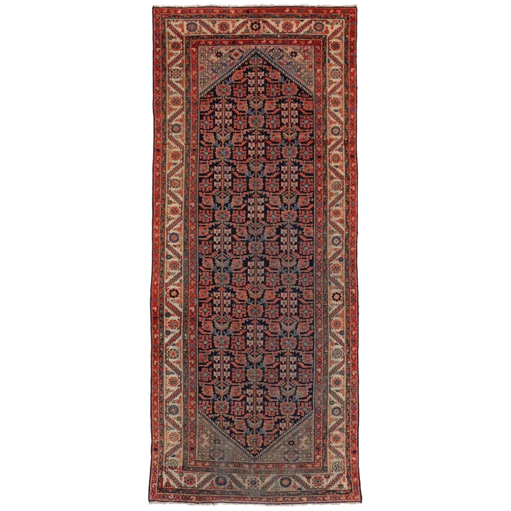 Tapis de galerie persan vintage Malayer avec fleur de Hinnai Guli, large tapis de couloir