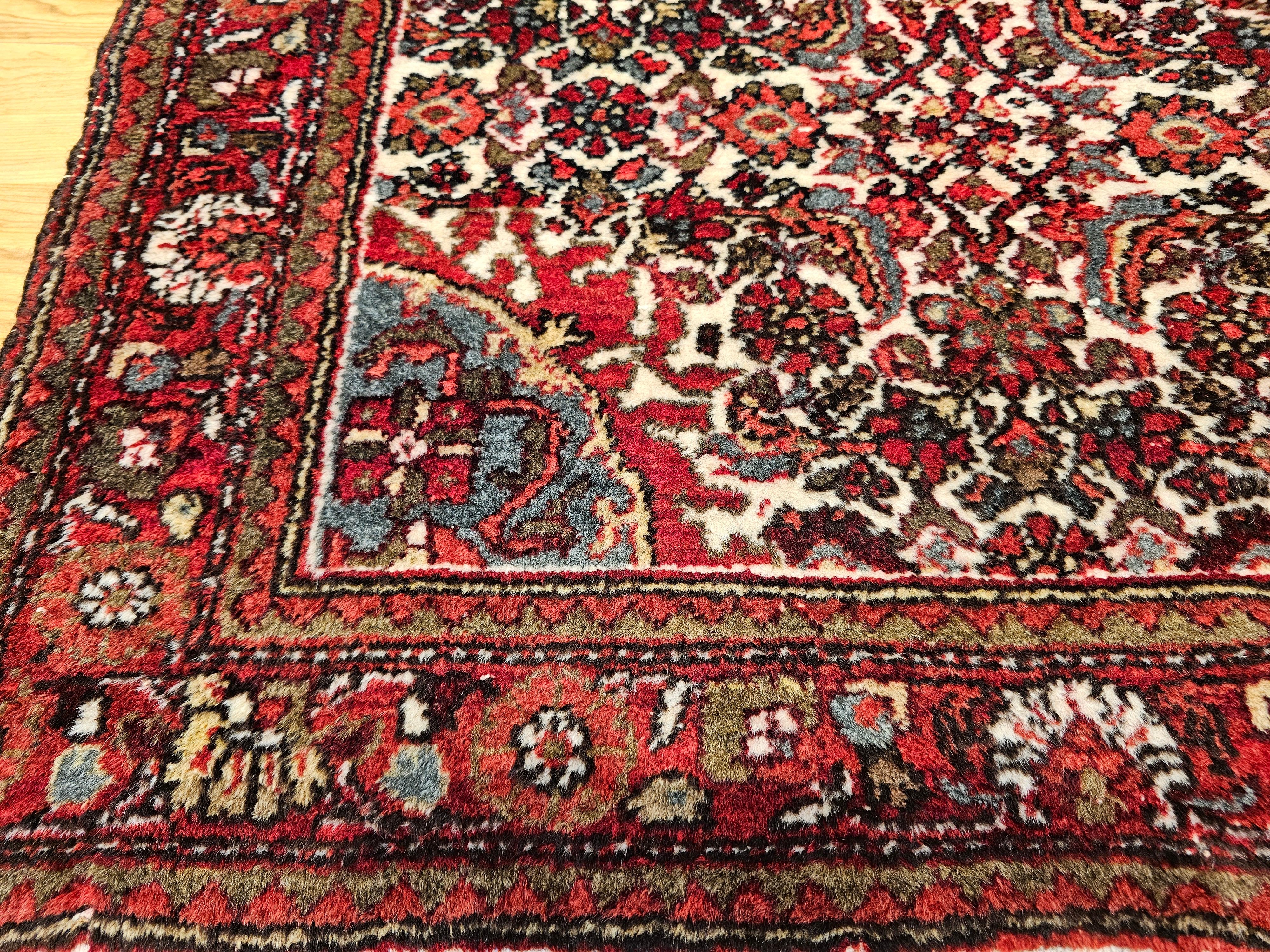 Tissé à la main Malayer persan vintage à motif géométrique sur toute sa surface en vente