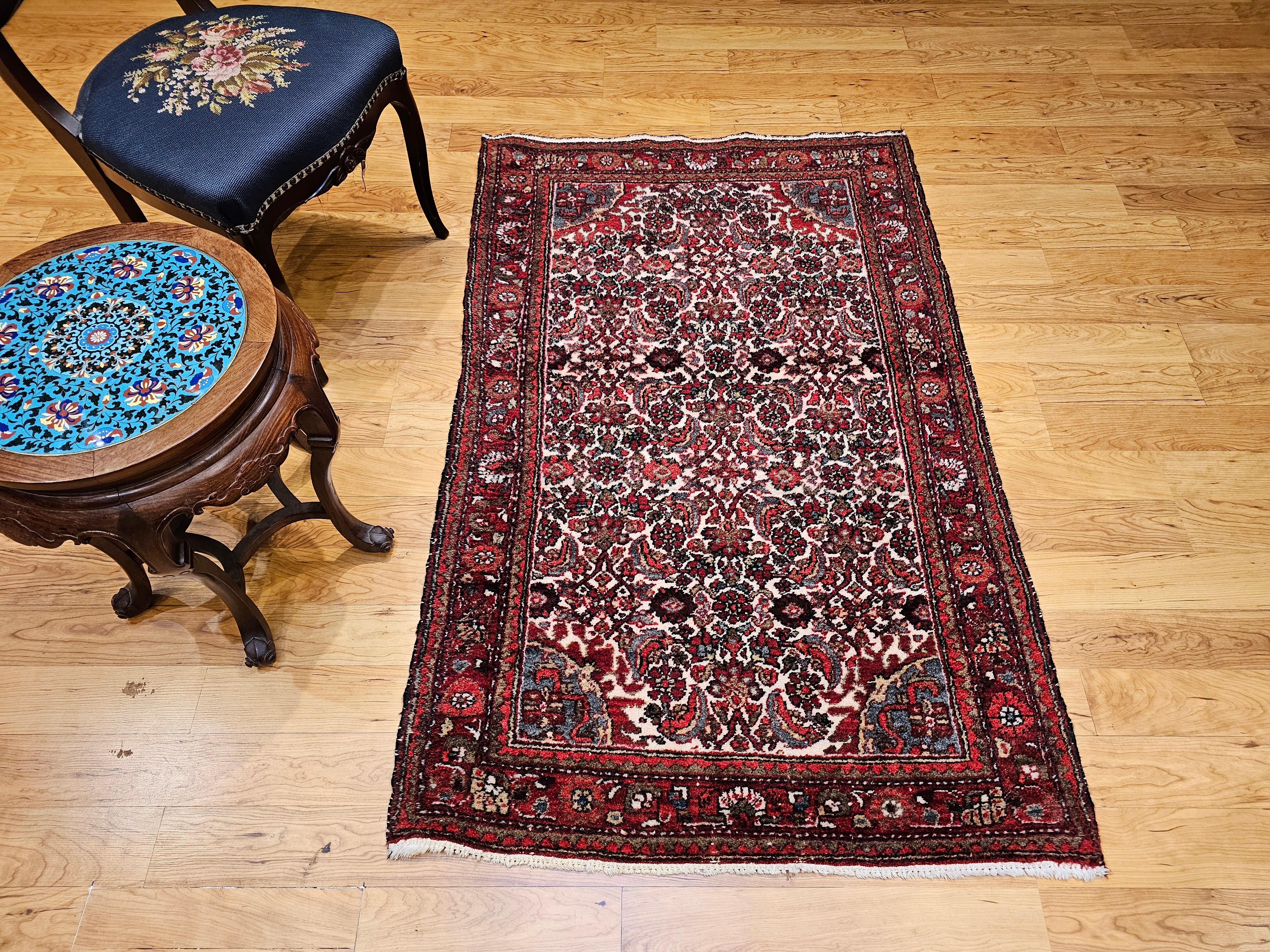 Malayer persan vintage à motif géométrique sur toute sa surface en vente 2