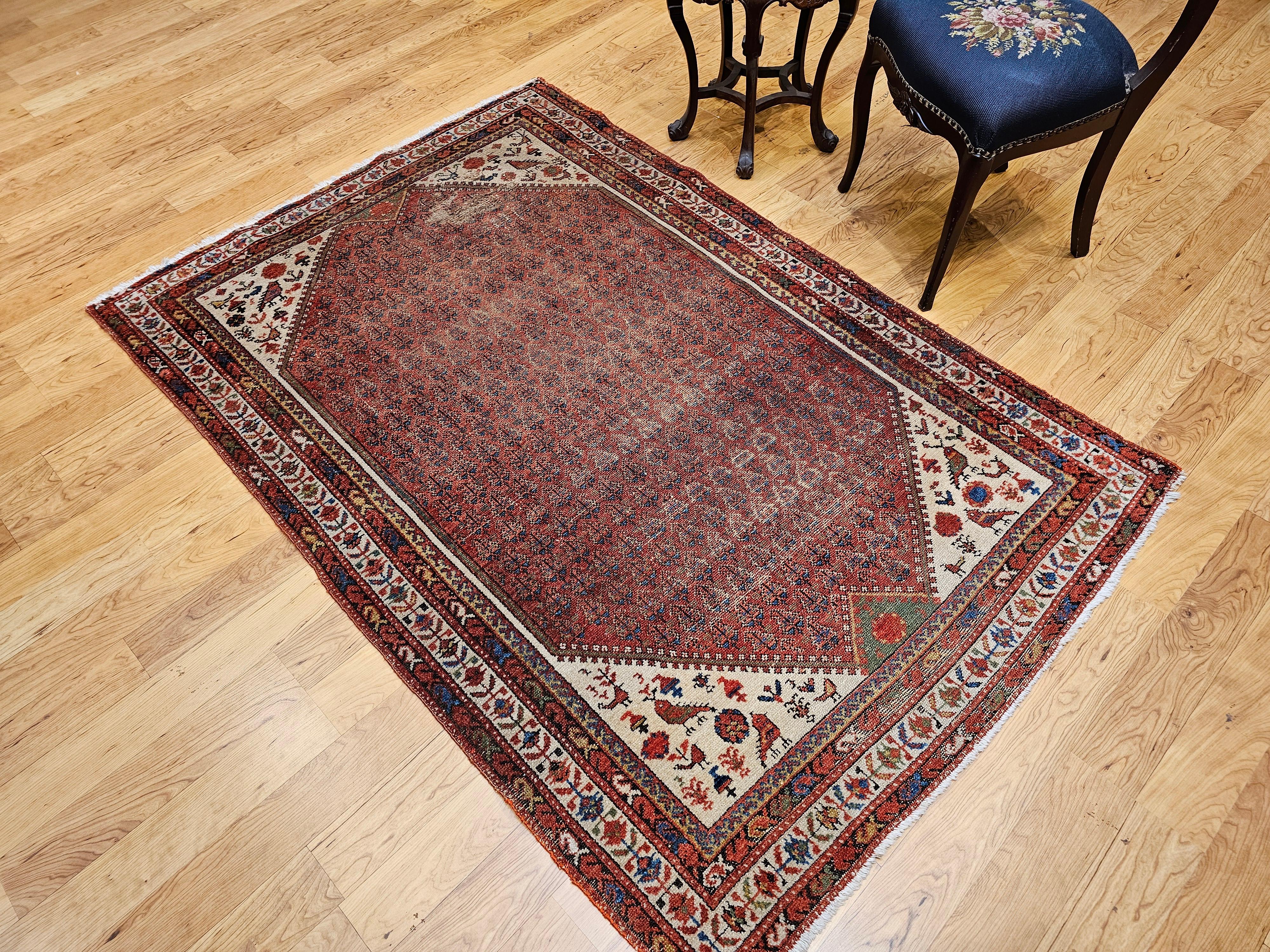 Malayer persa vintage con estampado de cachemira en burdeos, marfil y azul en venta 3