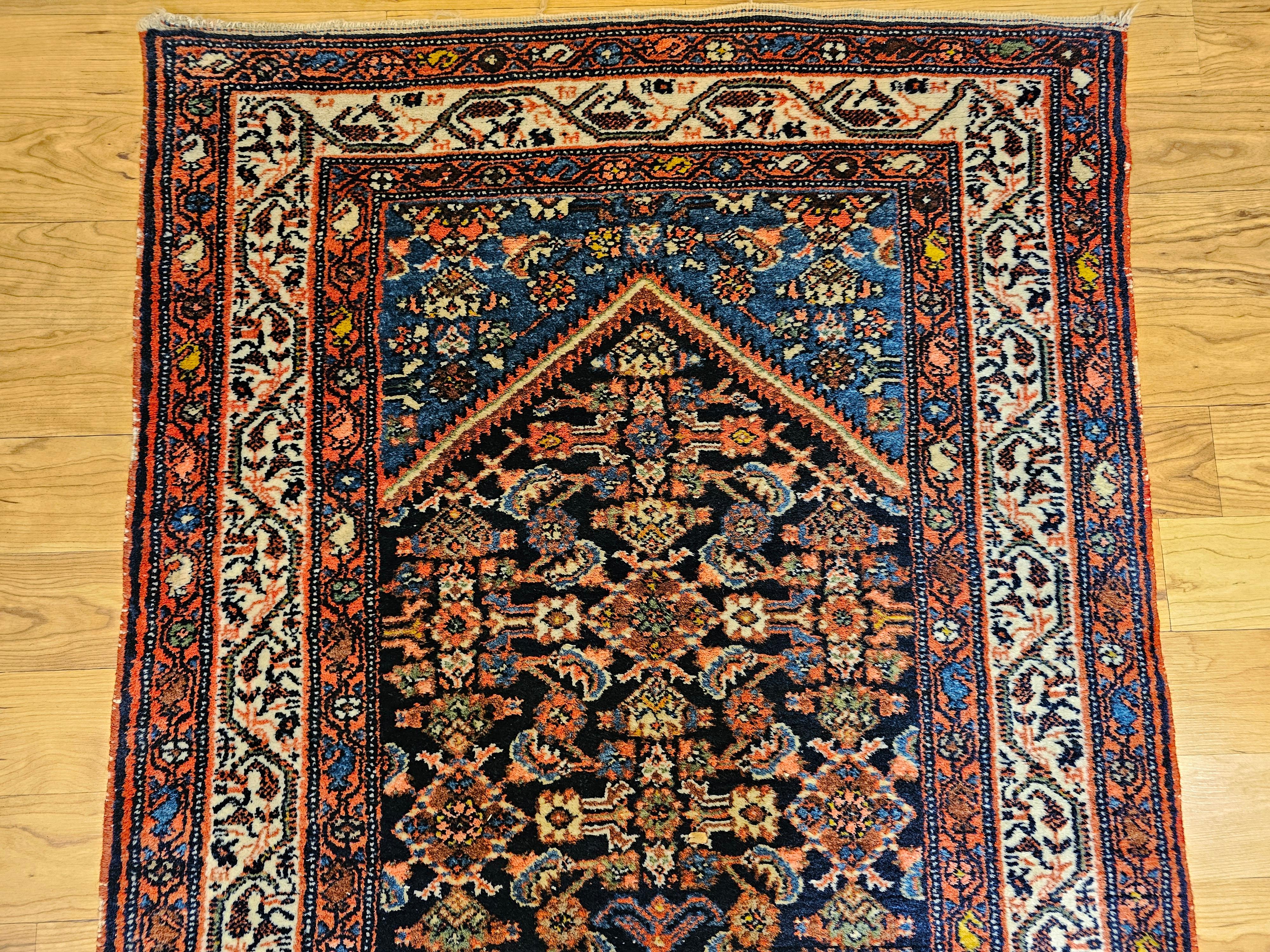 Tapis de couloir persan Malayer vintage à motif géométrique bleu marine et bleu français en vente 1