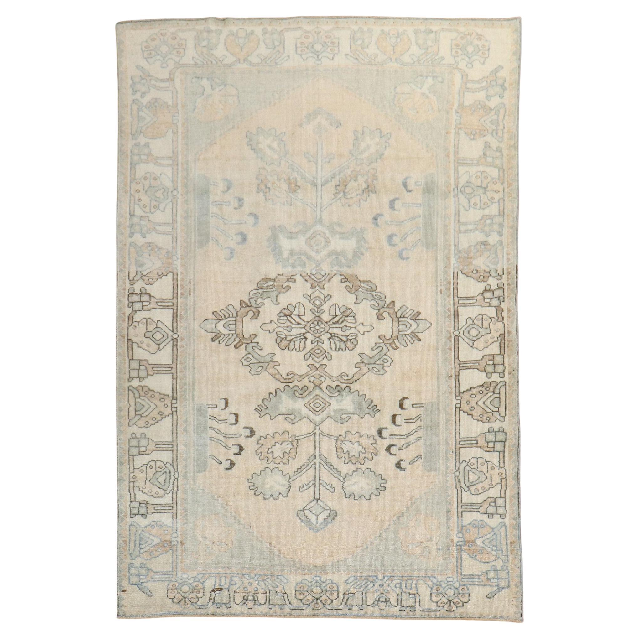 Tapis persan Malayer neutre vintage