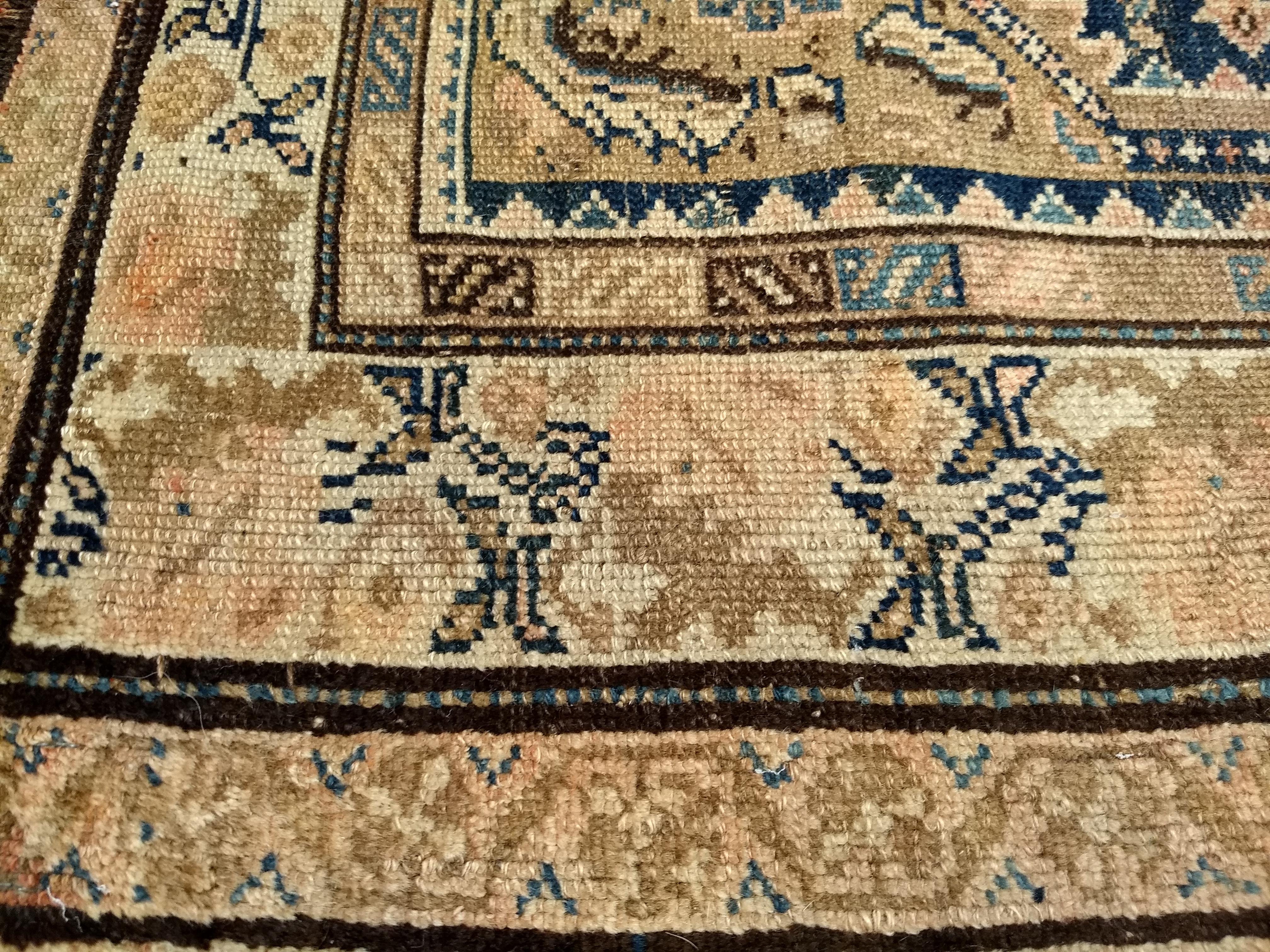 Persischer Malayer Teppich im Allover-Design in Marineblau, Braun und Elfenbein im Angebot 3