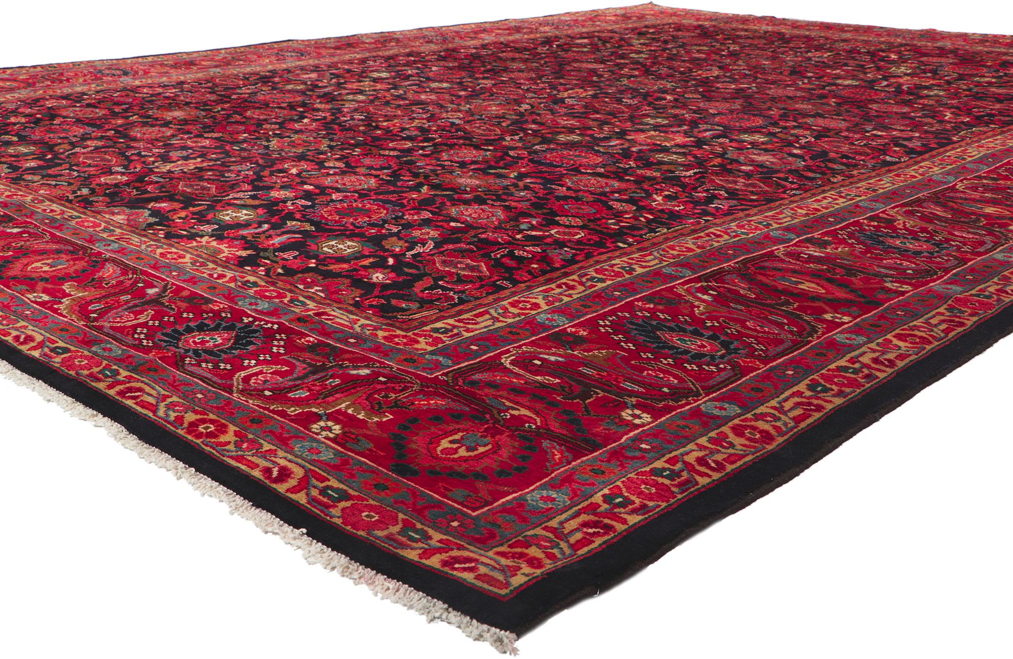 61192 Vintage Persischer Malayer Teppich, 10'07 x 13'11. Dieser handgeknüpfte persische Malayer-Teppich aus Wolle im Vintage-Stil besticht durch seine betörende Schönheit und seine reichen Juwelentöne. Das abgewetzte tintenblaue Feld ist mit einem