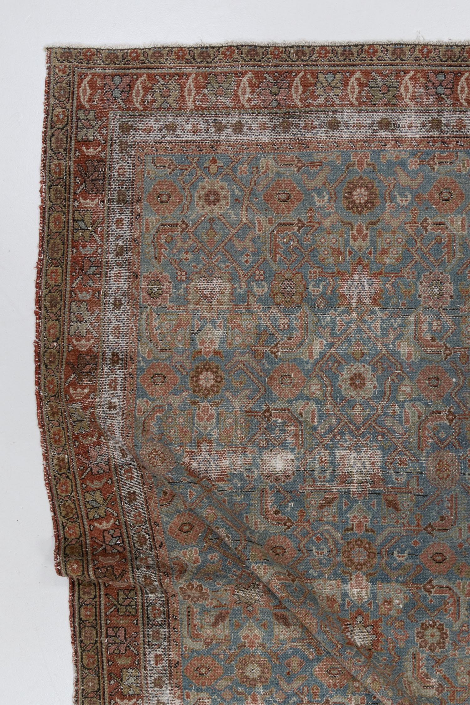 Vintage Persian Malayer Rug In Distressed Condition For Sale In West Palm Beach, FL