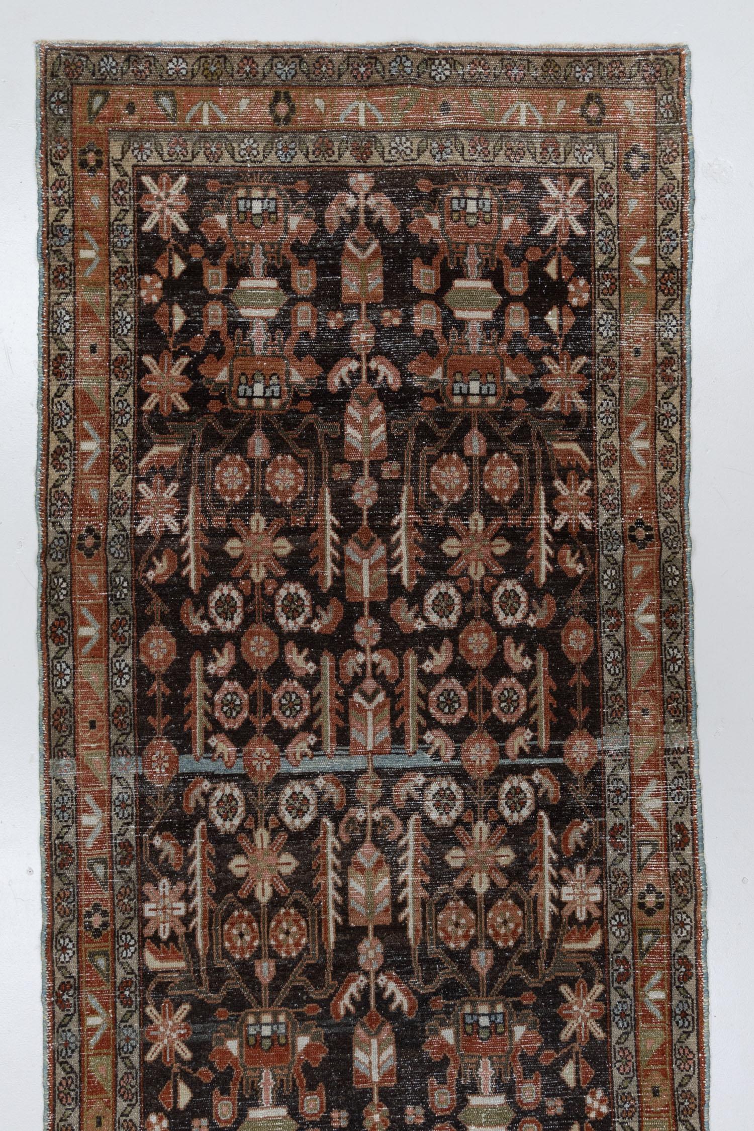 Vintage Persian Malayer Rug In Good Condition For Sale In West Palm Beach, FL