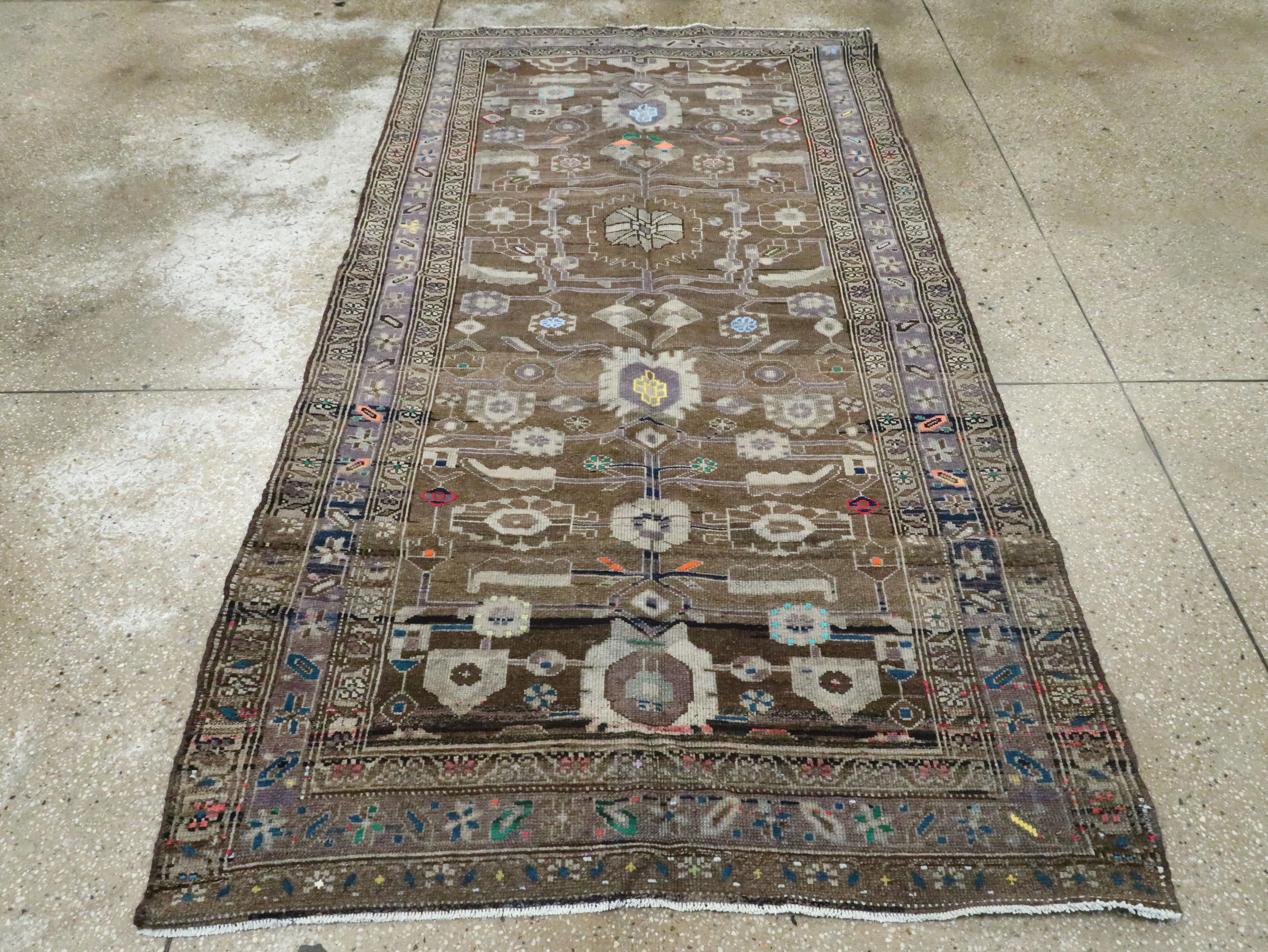 Vintage Persian Malayer Rug In Excellent Condition For Sale In New York, NY