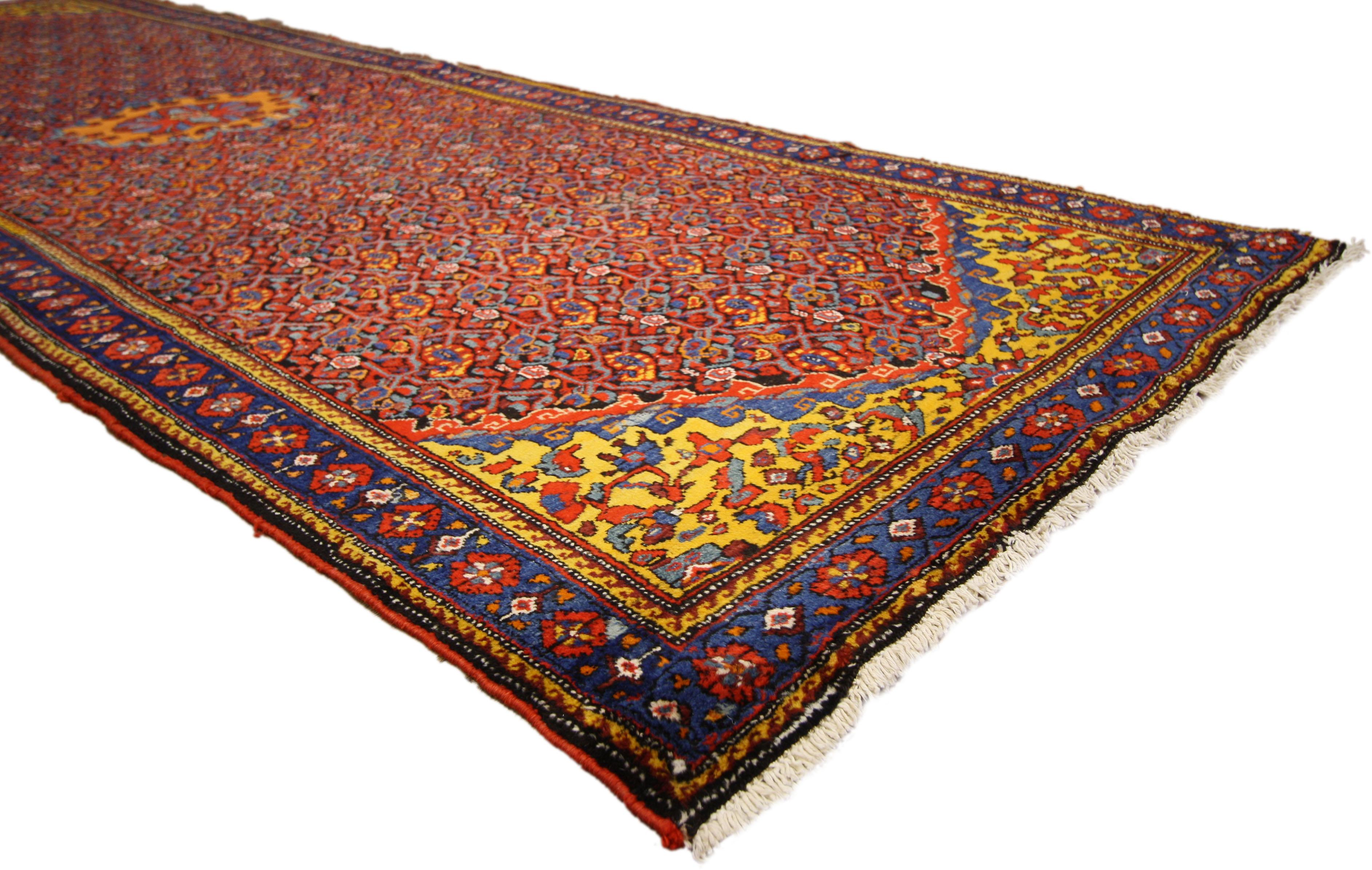 Vintage Persian Malayer Runner with Traditional Style, Hallway Runner In Good Condition For Sale In Dallas, TX