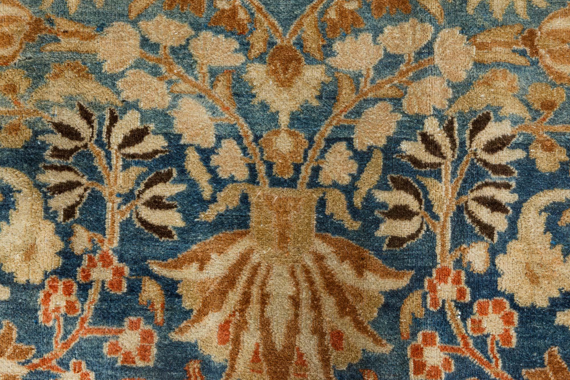 Antiker persischer Mashad-Handgefertigter Wollteppich (Handgewebt) im Angebot