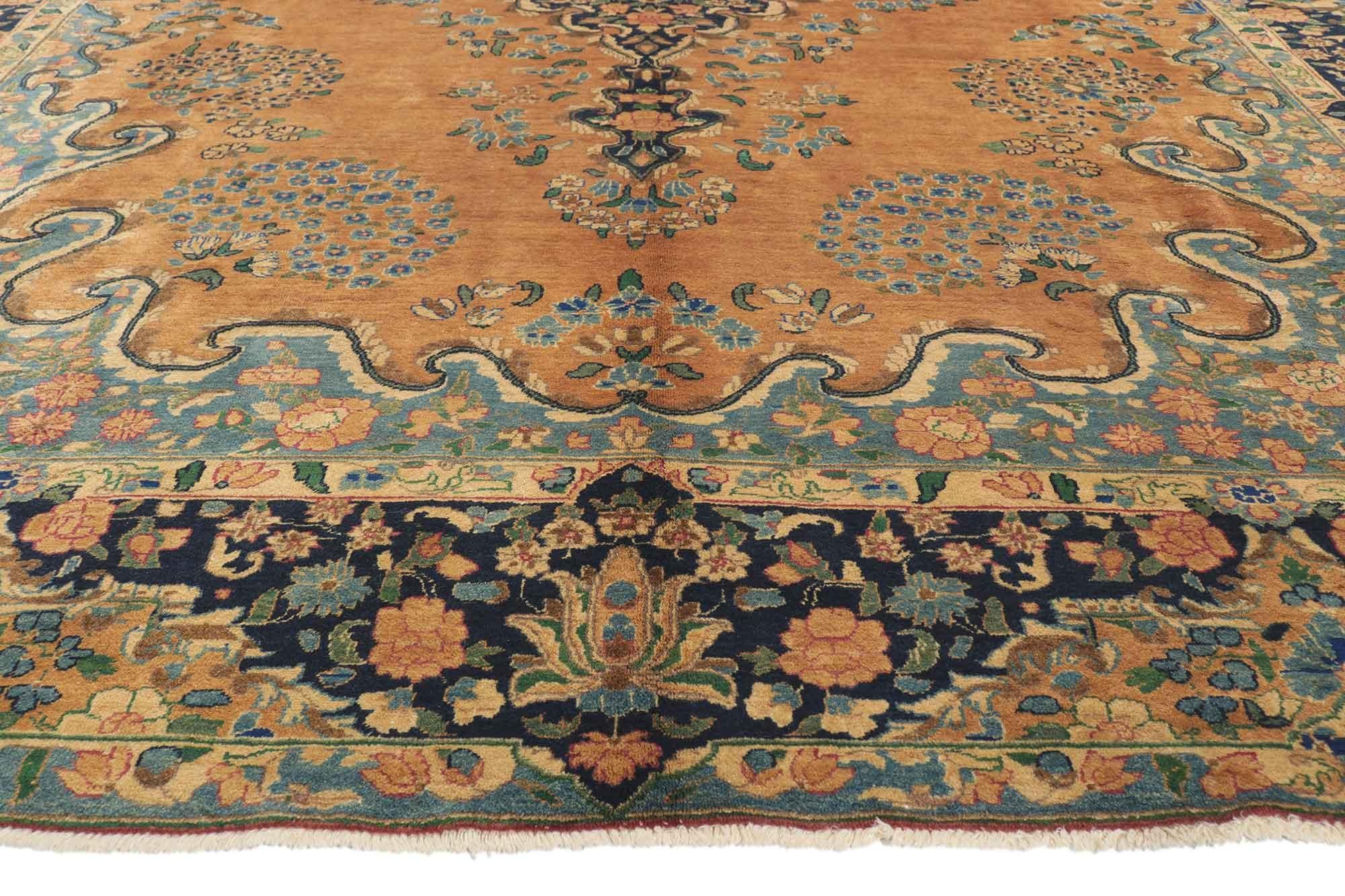 Vintage Vintage Persischer Mashhad-Teppich mit arabischem Barock Regency-Stil, Vintage (Wolle) im Angebot