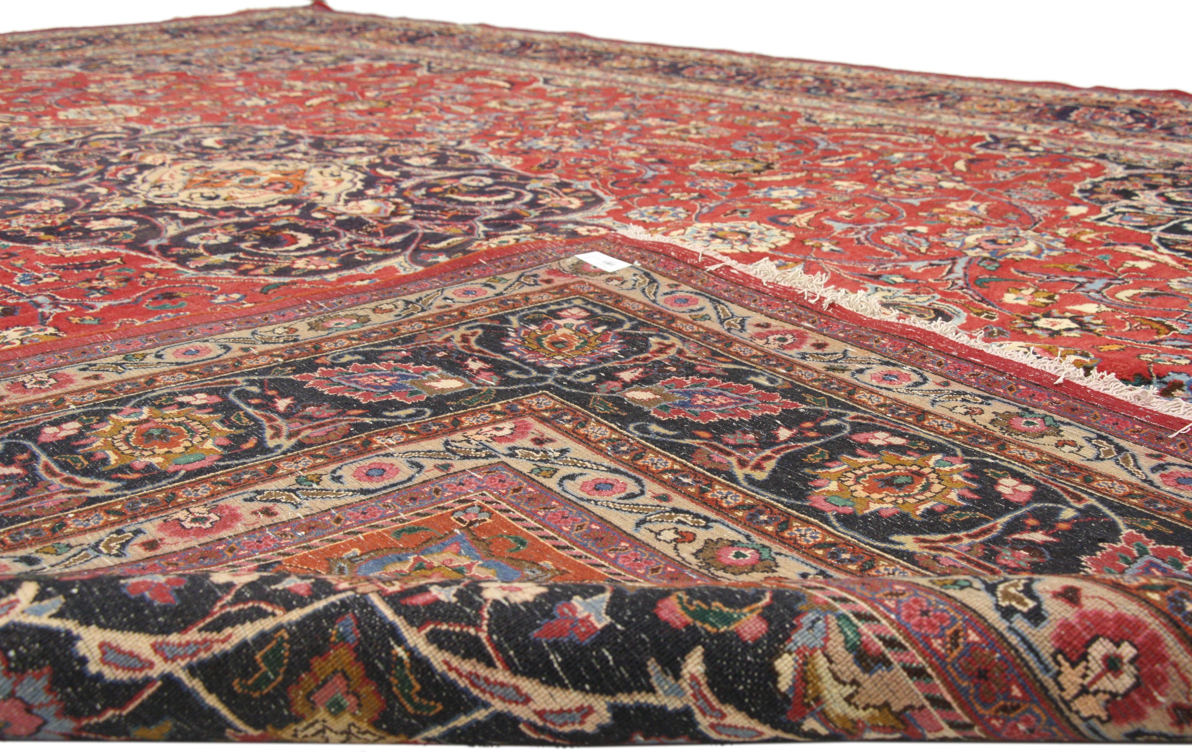 Vintage Persian Mashhad Area Rug with Jacobean Style In Good Condition For Sale In Dallas, TX