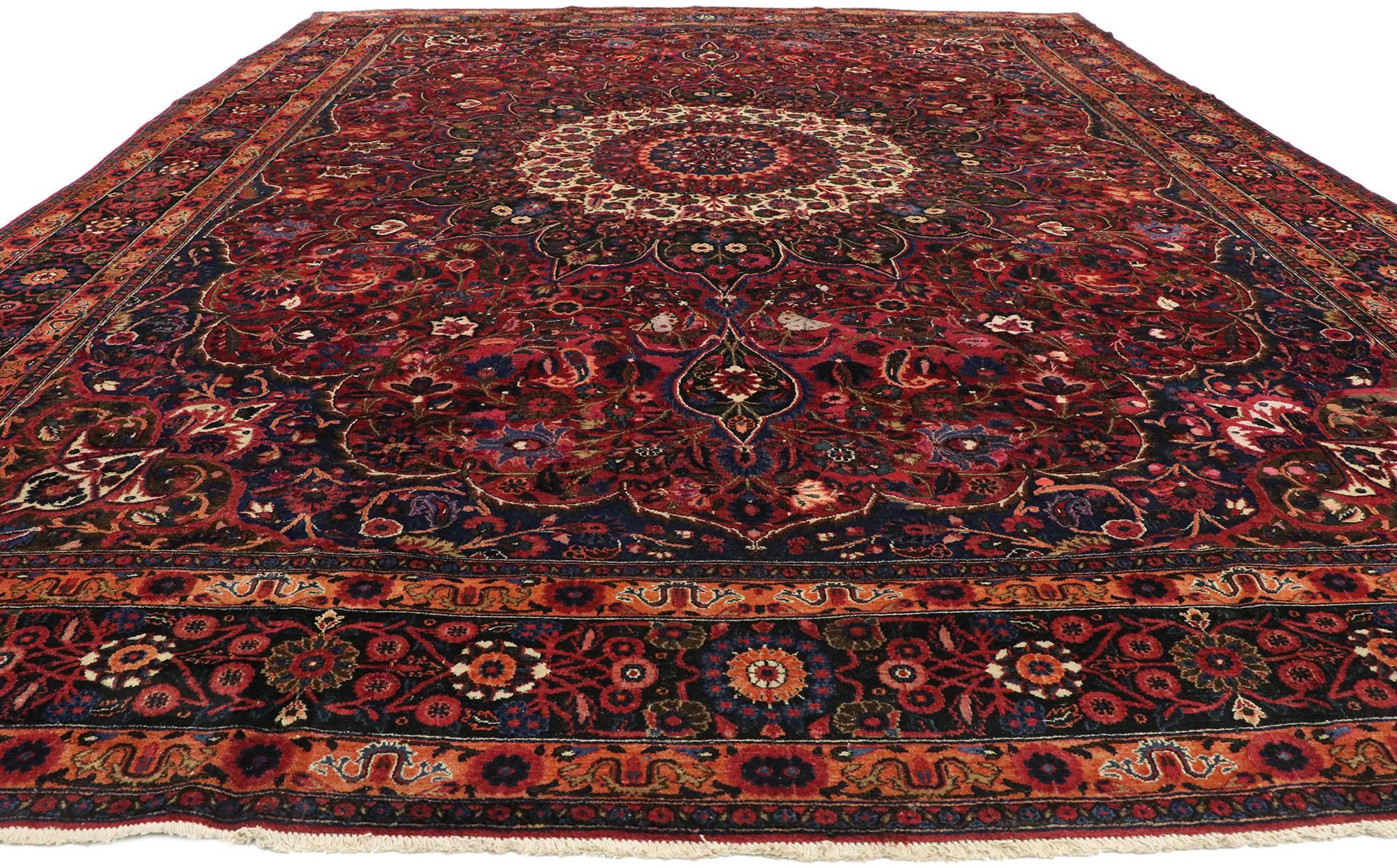 Persischer Mashhad-Teppich im luxuriösen viktorianischen Stil (Viktorianisch) im Angebot