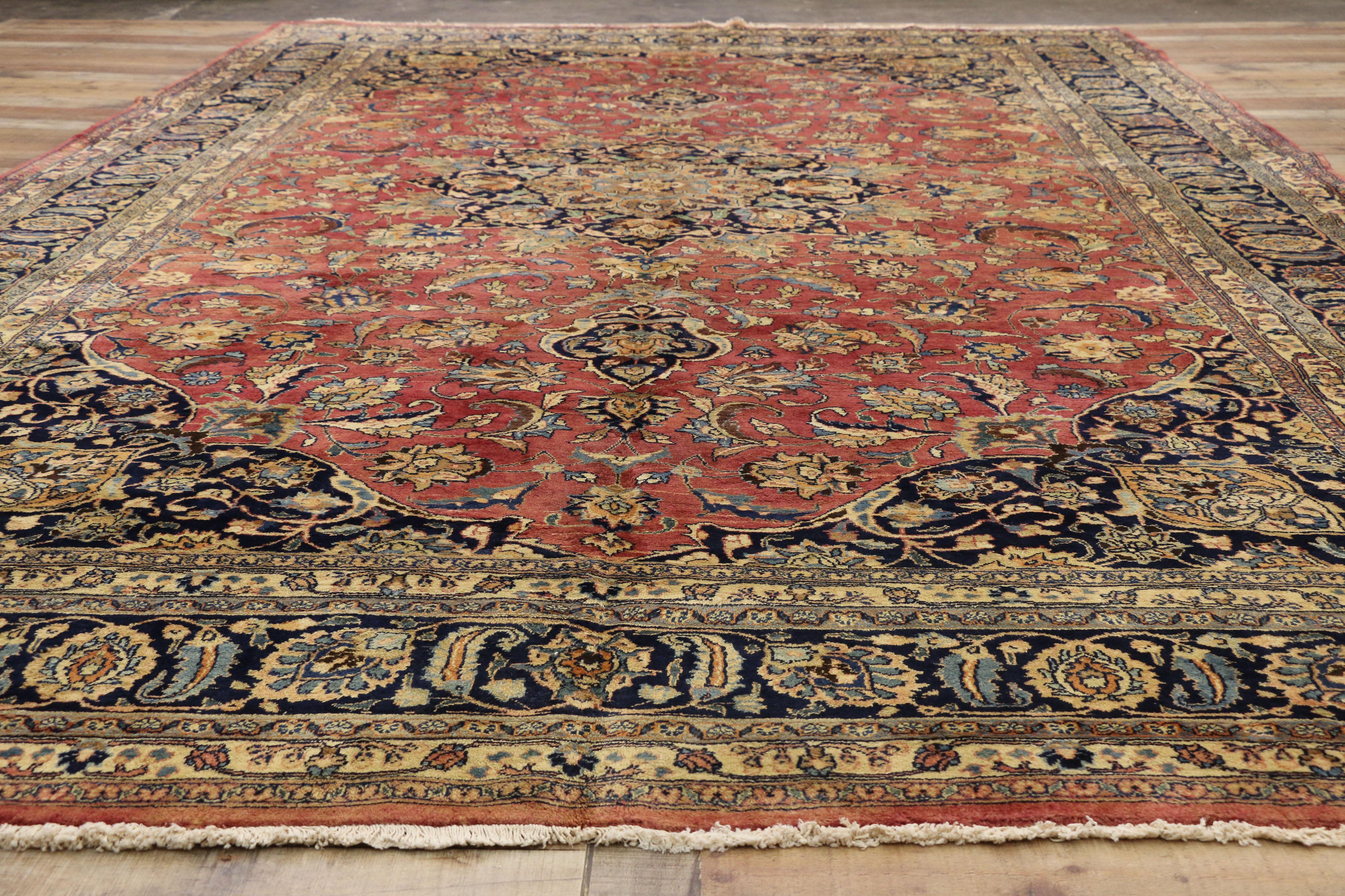 Wool Vintage Persian Mashhad Palace Rug with Traditional Colonial and Federal Style For Sale