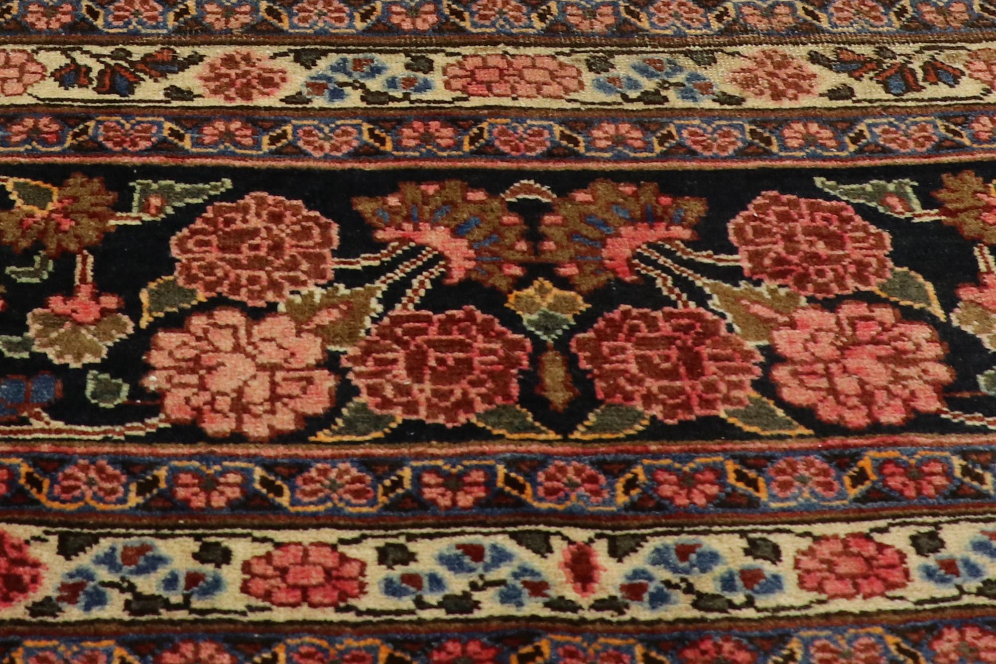 Altpersischer Mashhad-Teppich im Zustand „Gut“ im Angebot in Dallas, TX