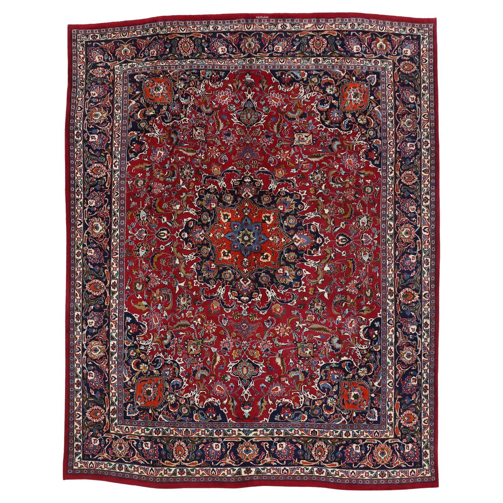 Tapis persan Mashhad des années 1960 avec style traditionnel