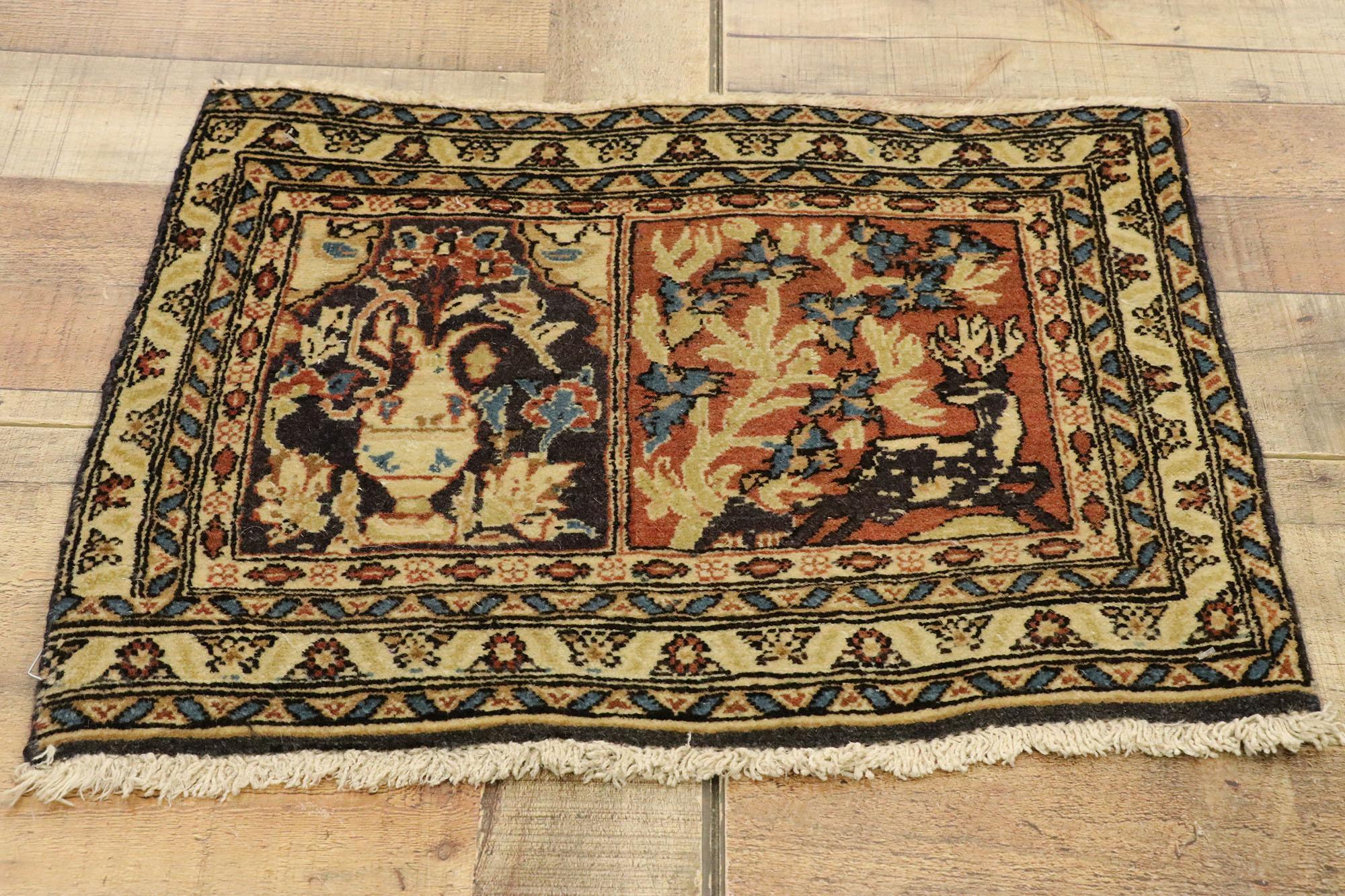 XX secolo Tappeto pittorico persiano d'epoca di Mashhad in vendita
