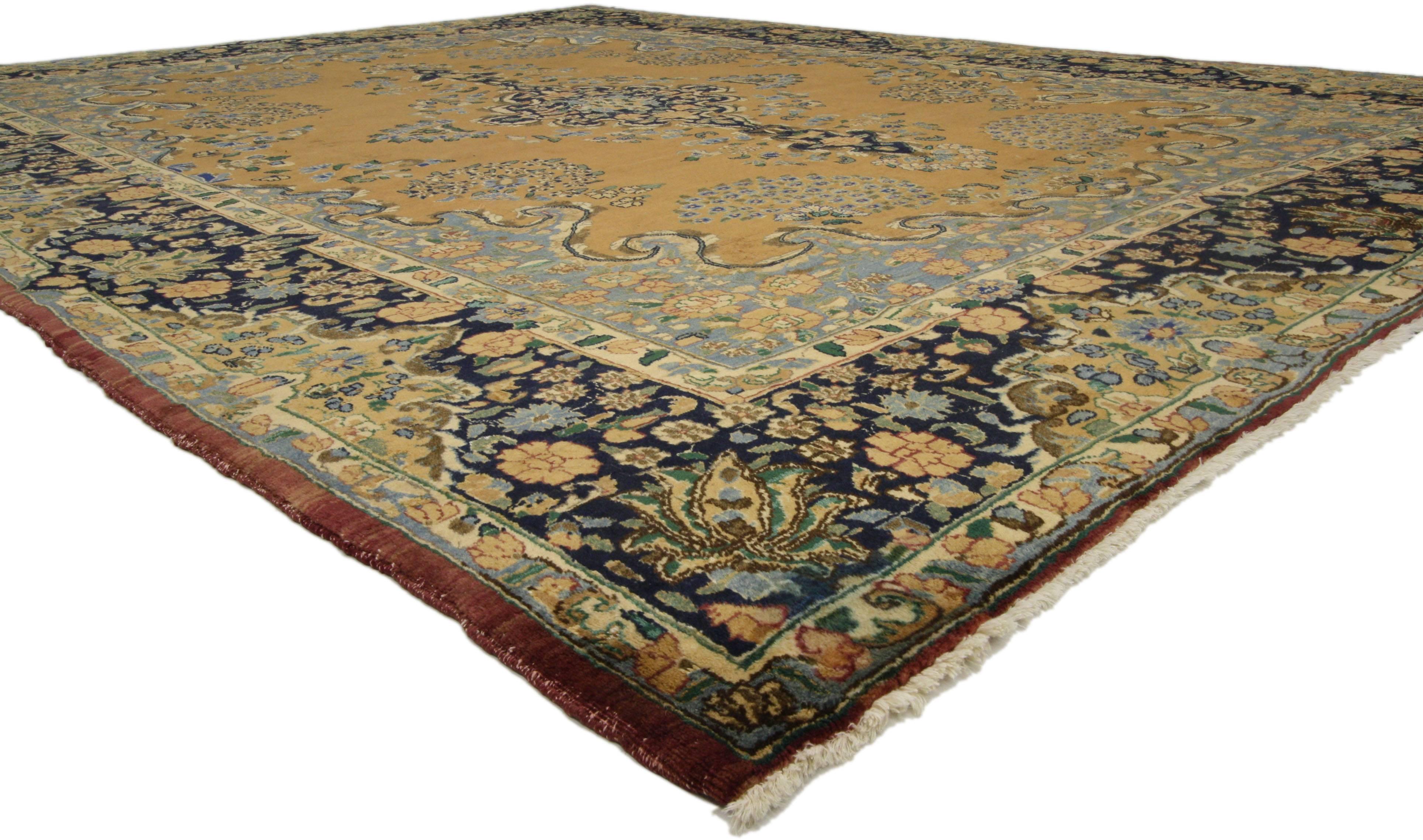 Vintage Vintage Persischer Mashhad-Teppich mit arabischem Barock Regency-Stil, Vintage (Handgeknüpft) im Angebot