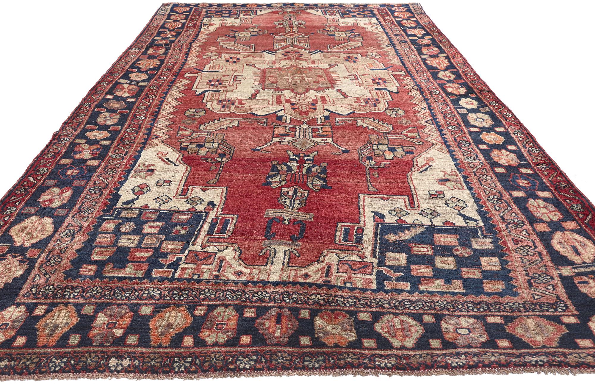 Mid-Century moderno Tappeto persiano d'epoca Mazlaghan Hamadan con stile moderno di metà secolo in vendita