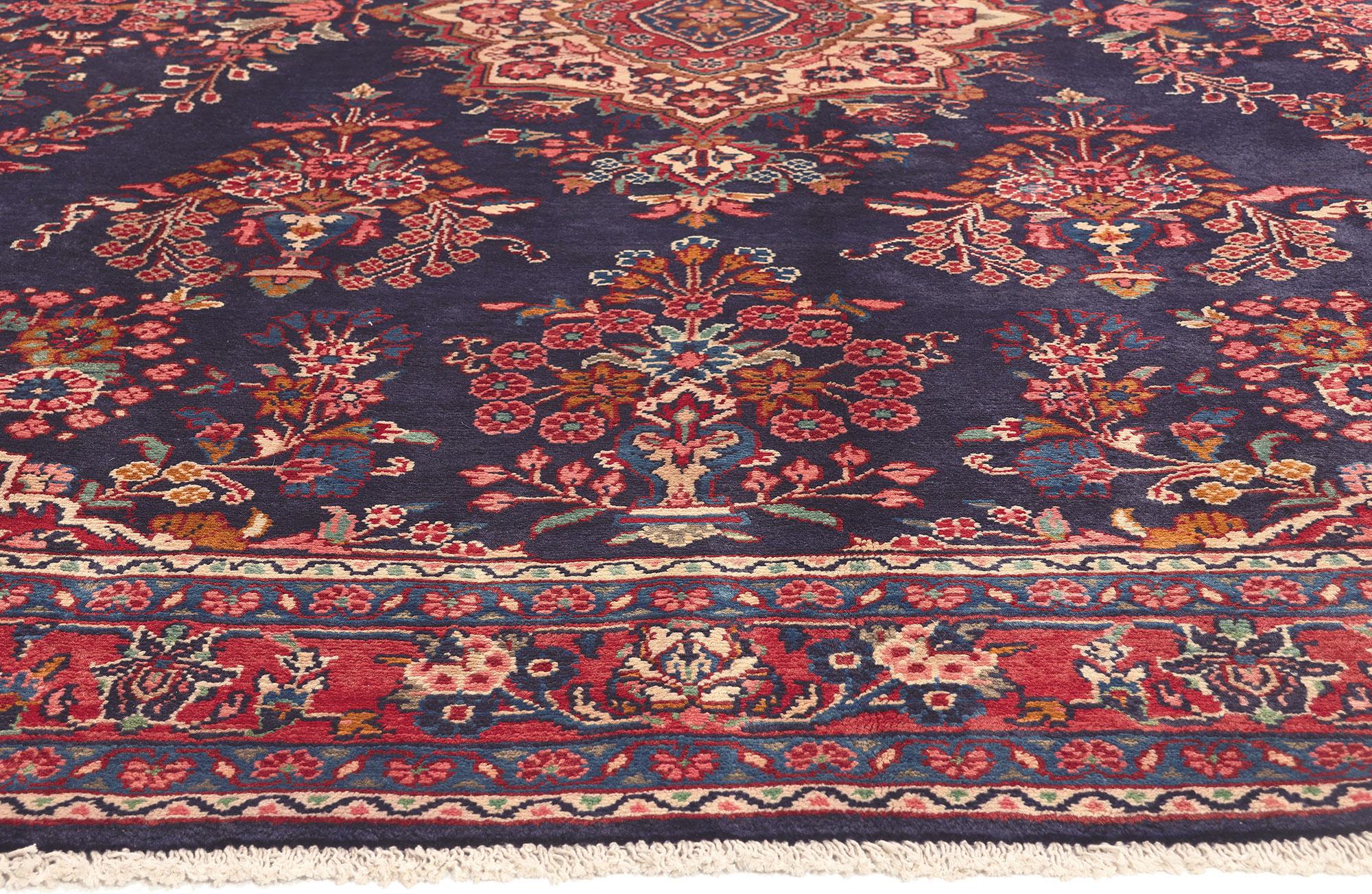 Persischer Mehraban-Teppich im Vintage-Stil, Preppy Formality Meets Patriotic Flair (Handgeknüpft) im Angebot