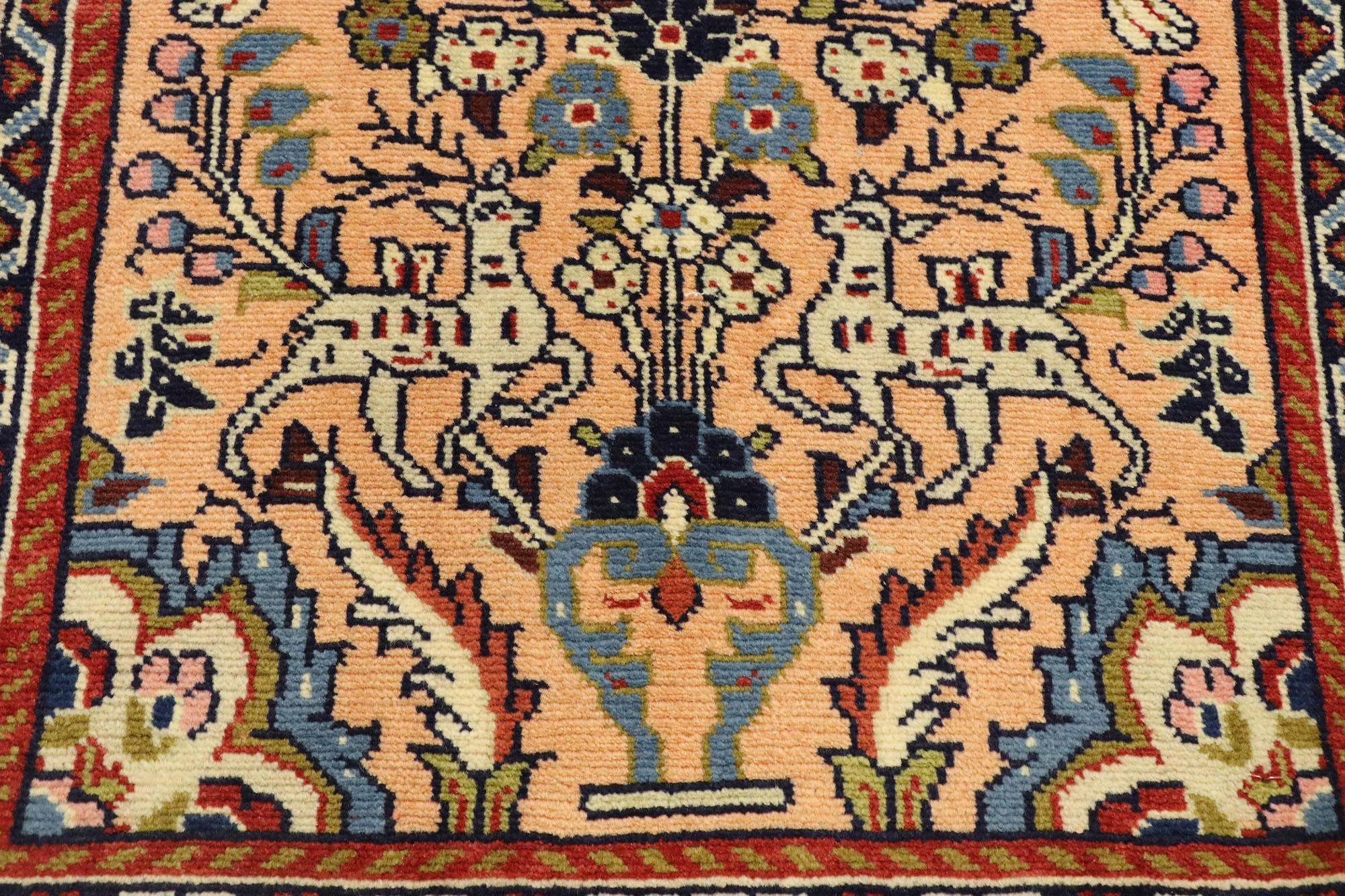Persischer Mehraban-Vase-Teppich im französischen Barockstil (Wolle) im Angebot