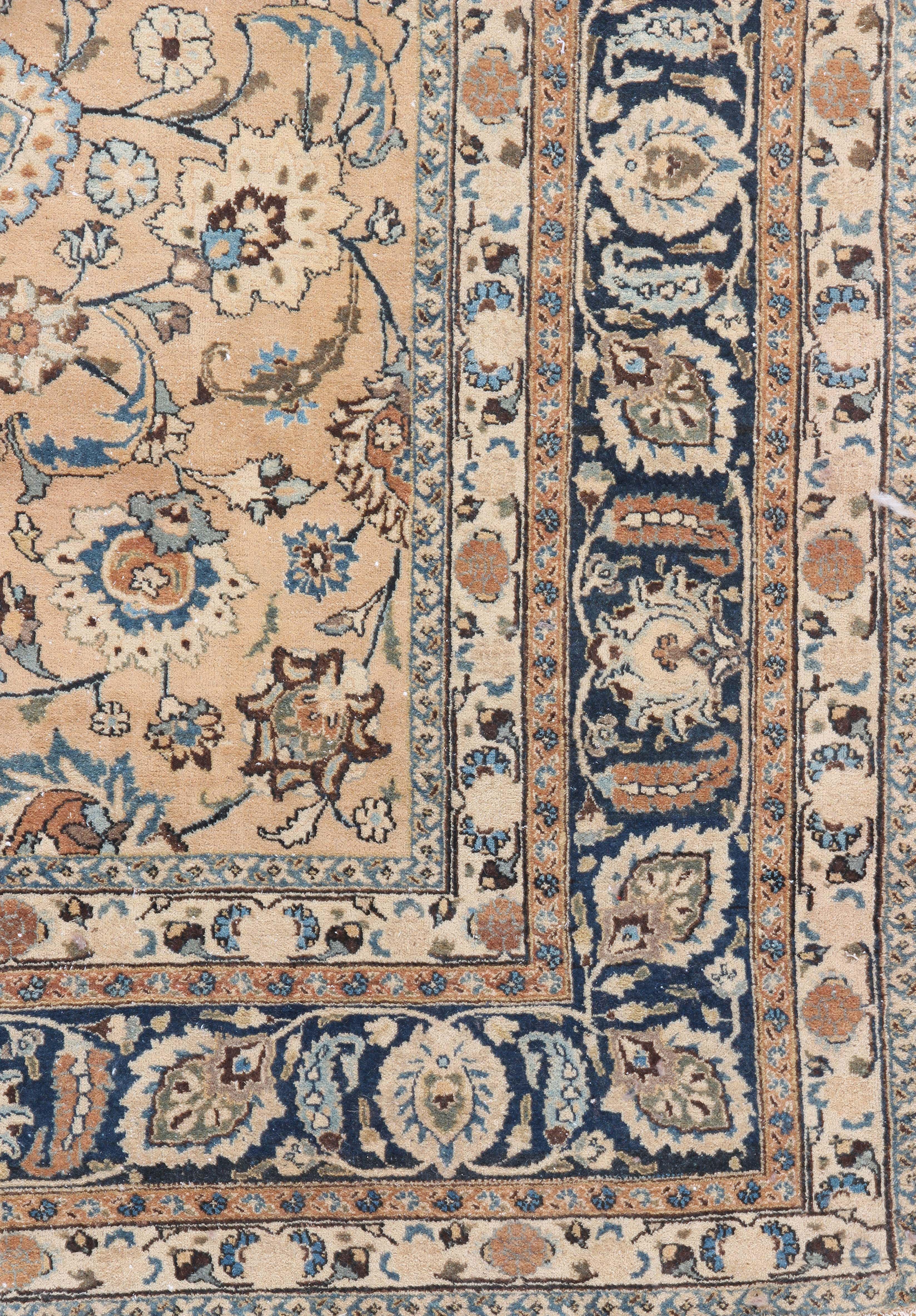 Vintage Persian Meshad Rug  10'1 x 12'11 In Good Condition For Sale In New York, NY