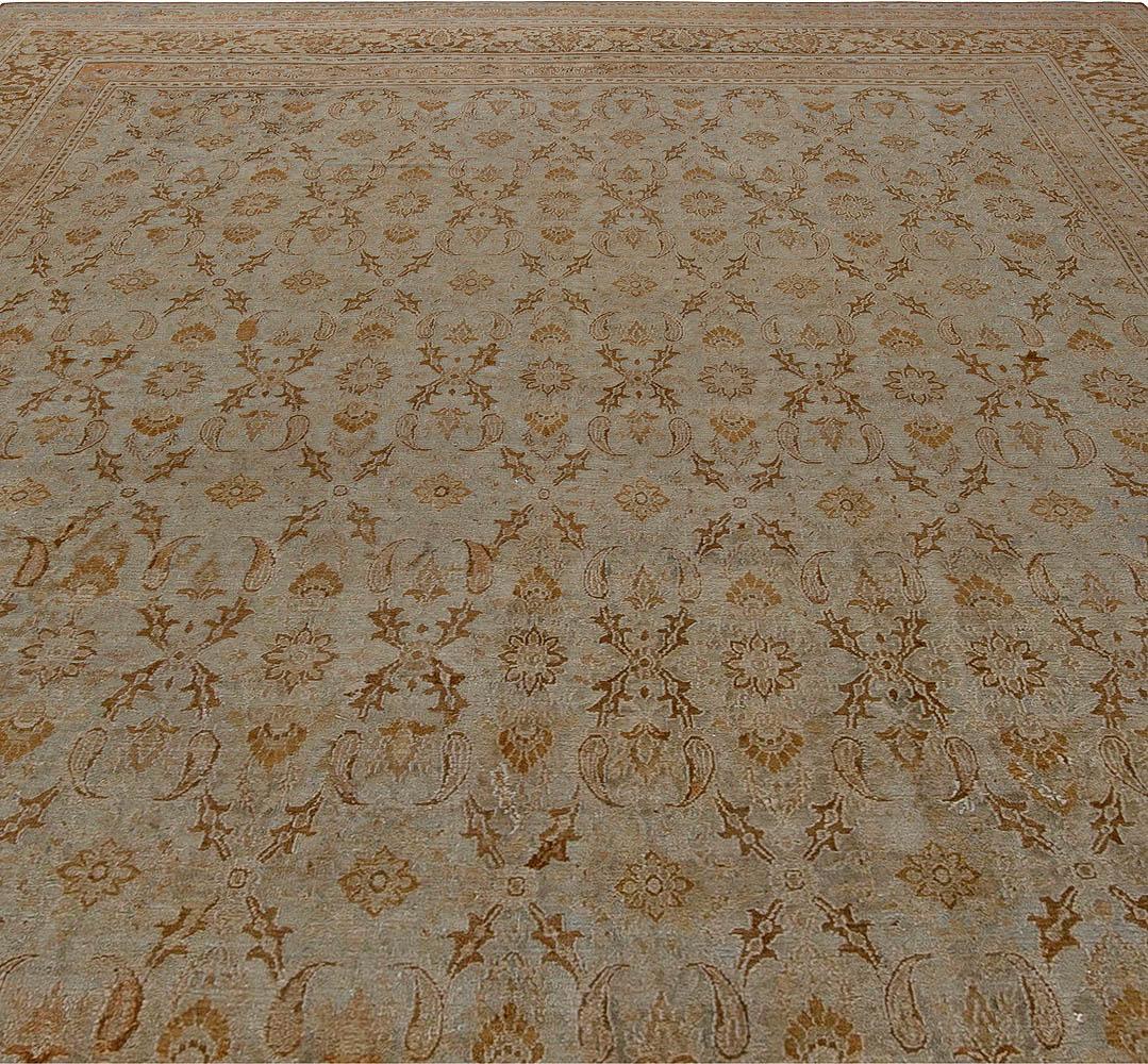 Vintage Persian Meshad handmade wool rug
Size: 11'8