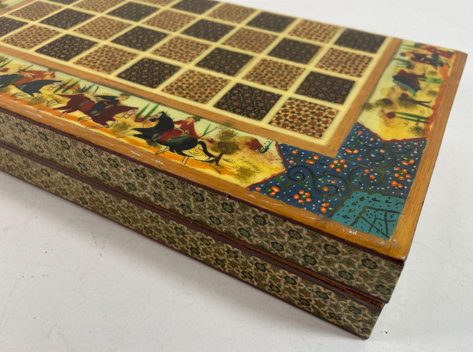 Boîte de jeu d'échecs persane vintage en micro-mosaïque en vente 4