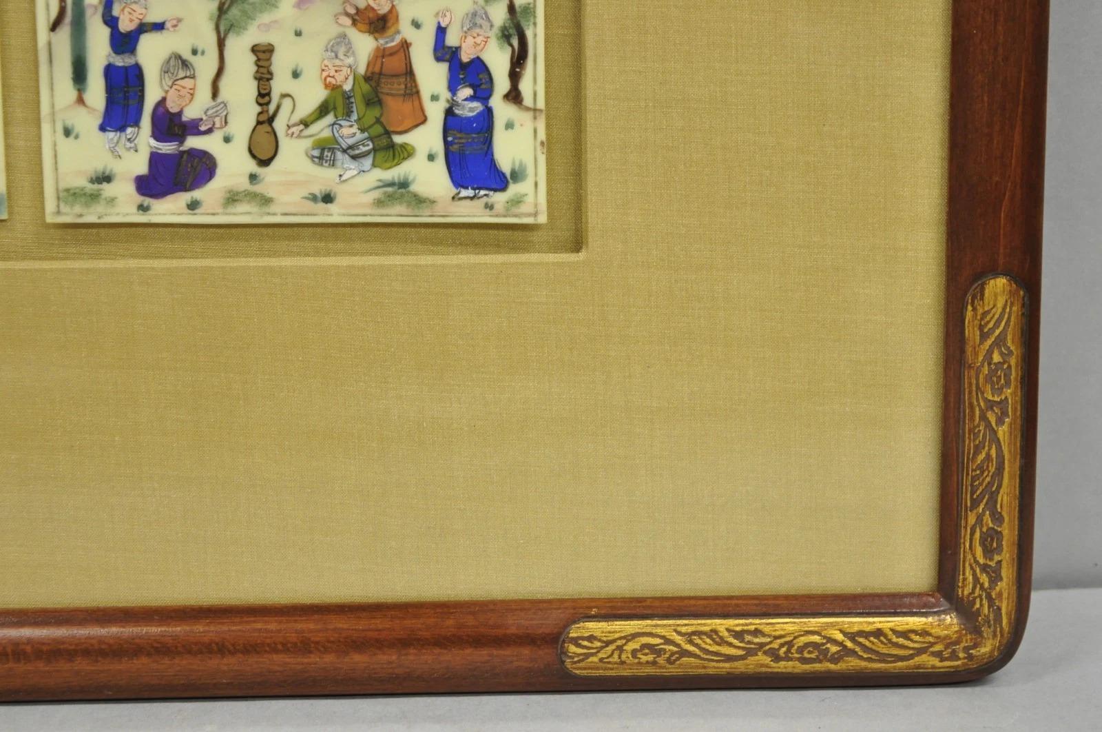 Miniatura persiana d'epoca incorniciata e dipinta a mano con scene di villaggi in 3 parti su osso in vendita 1