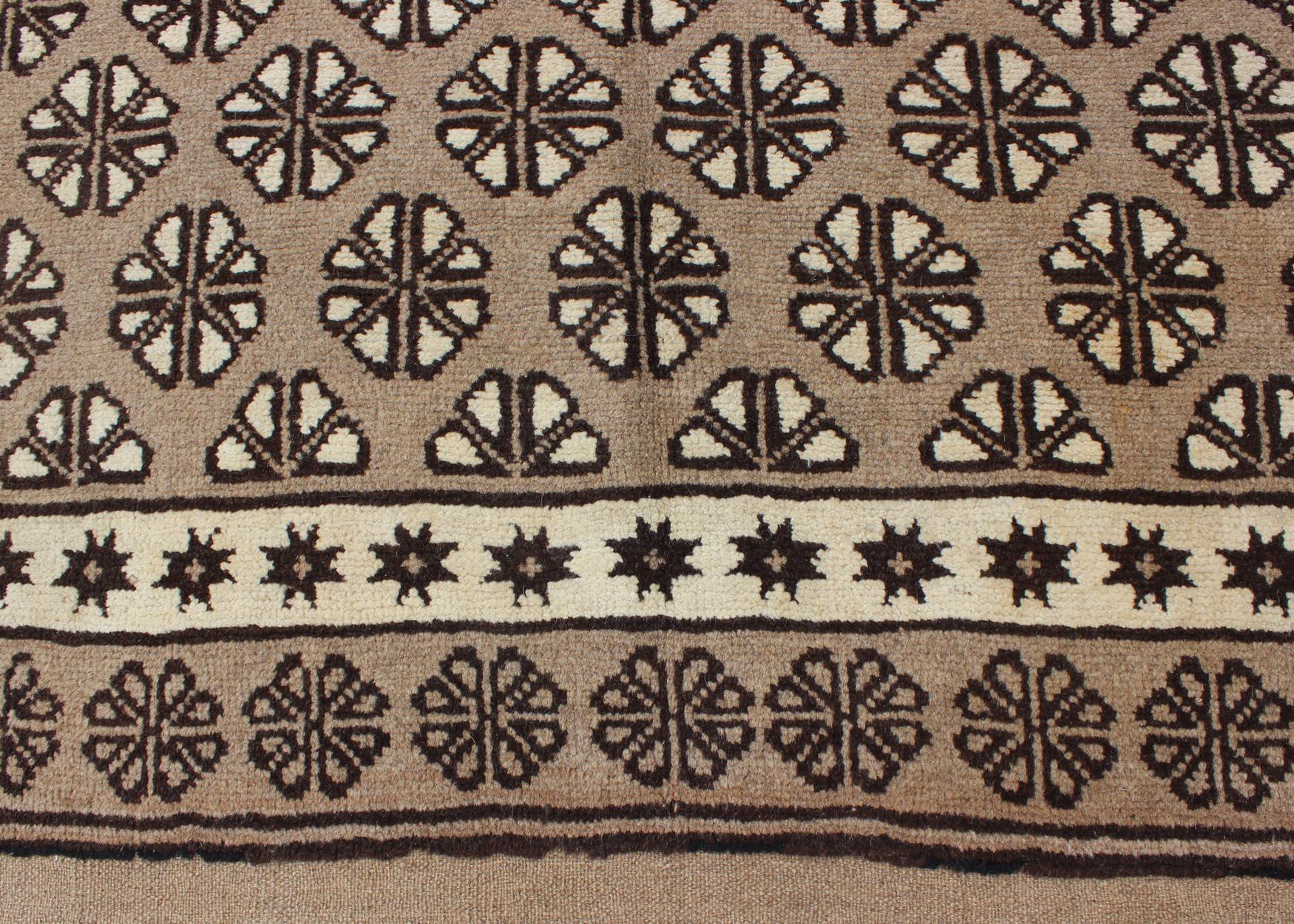Vintage Persian Mishan Rug with All-Over Diamond Design in Gray, Brown and Cream For Sale 2