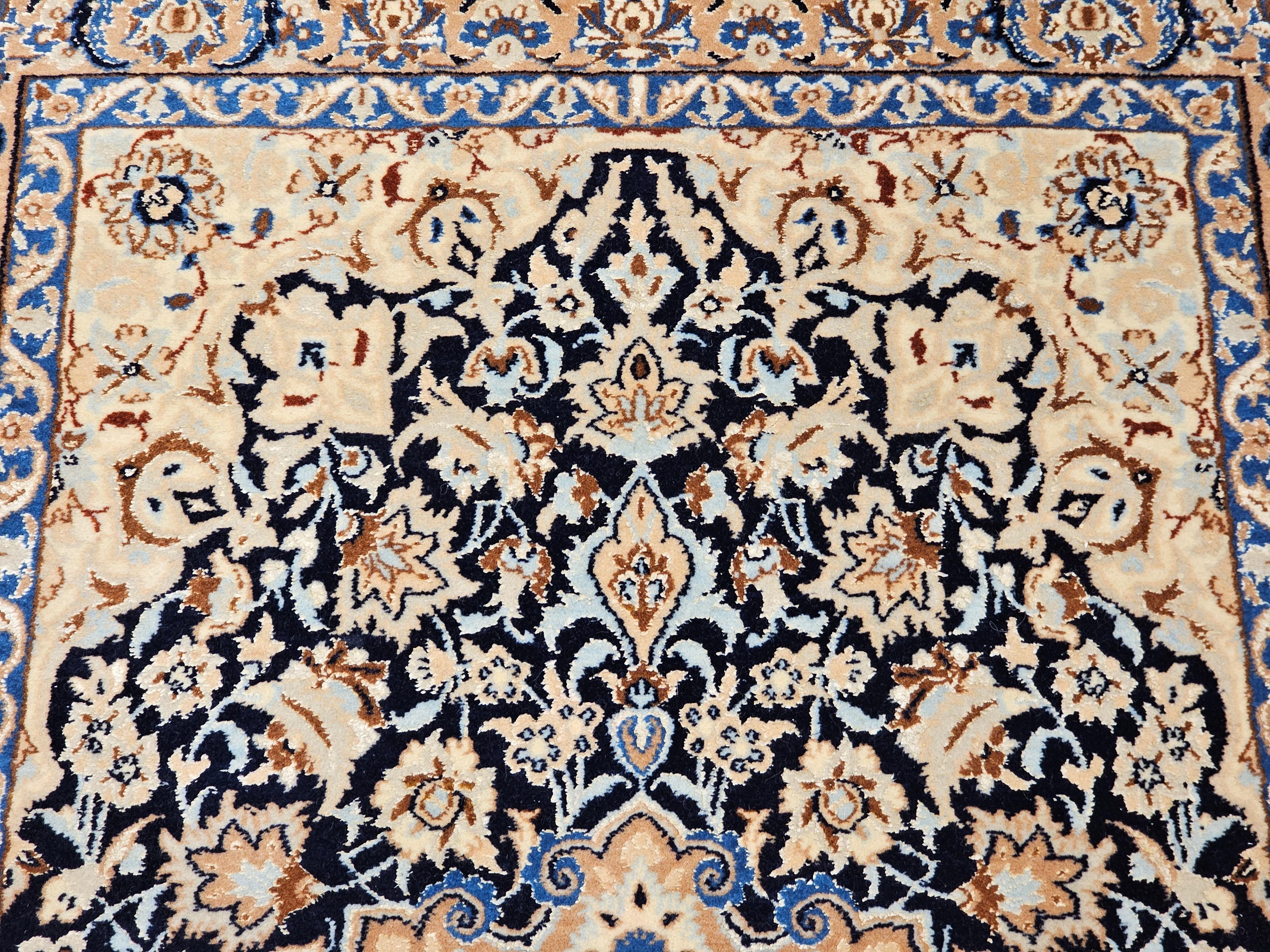 Persischer Nain-Teppich im Vintage-Stil von Tiffany in Blau, Französisch Blau, Marineblau, Karamell (20. Jahrhundert) im Angebot