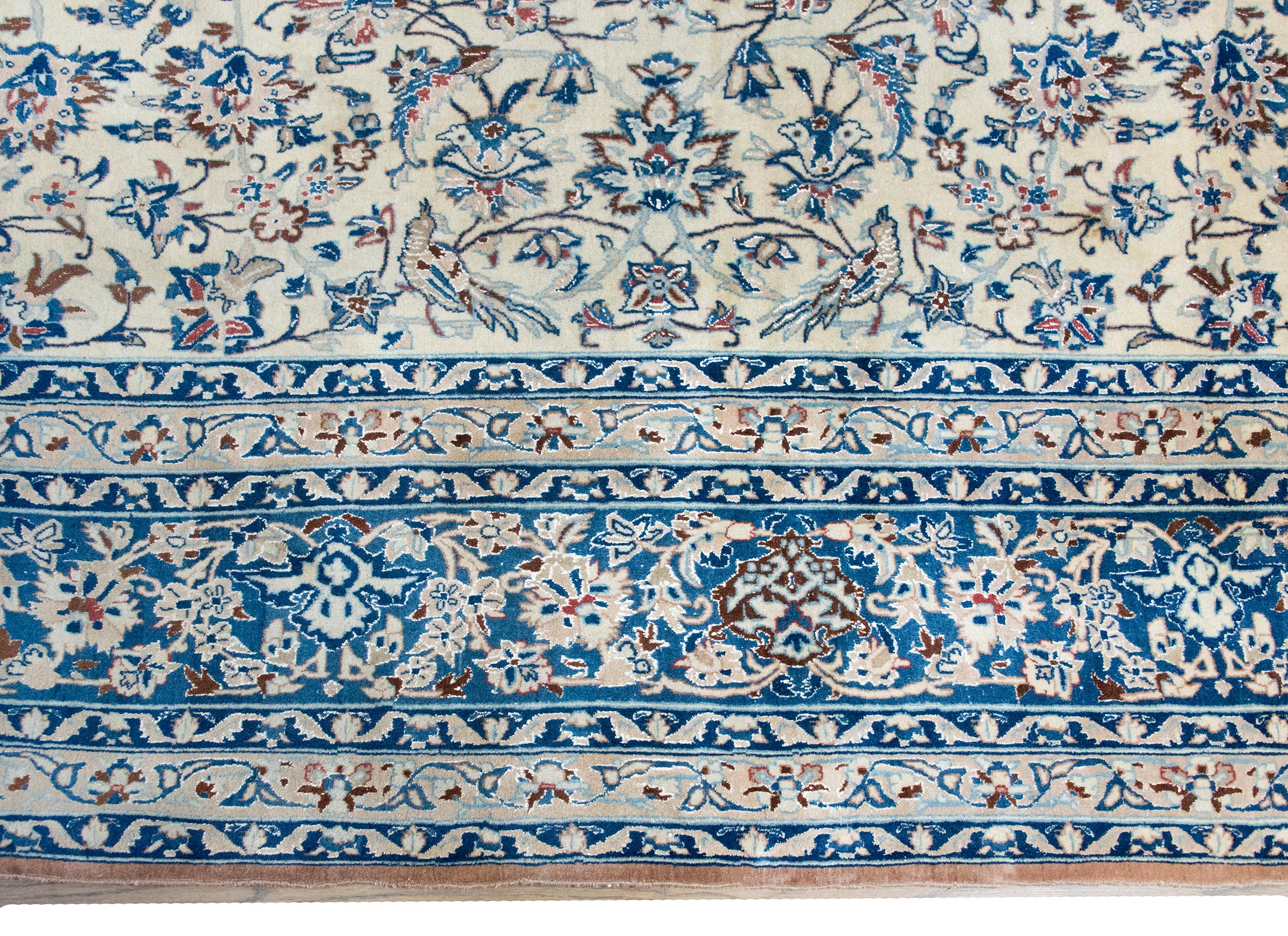 Vintage Persian Nain Rug In Good Condition For Sale In Chicago, IL