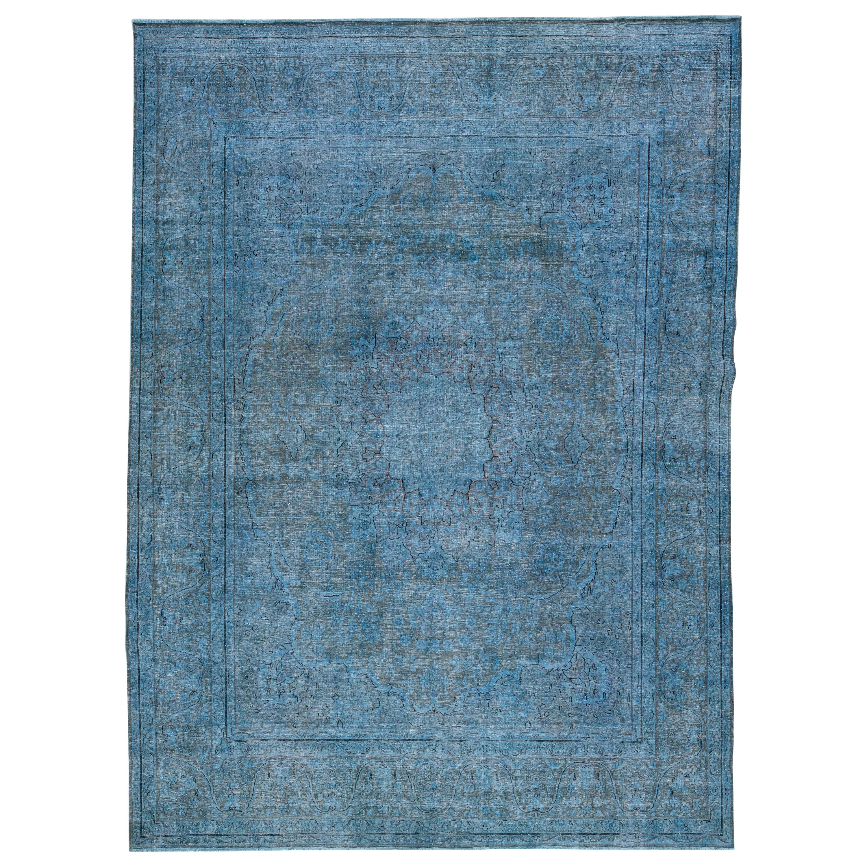 Tappeto vintage persiano sovratinto a mano con medaglione in lana blu