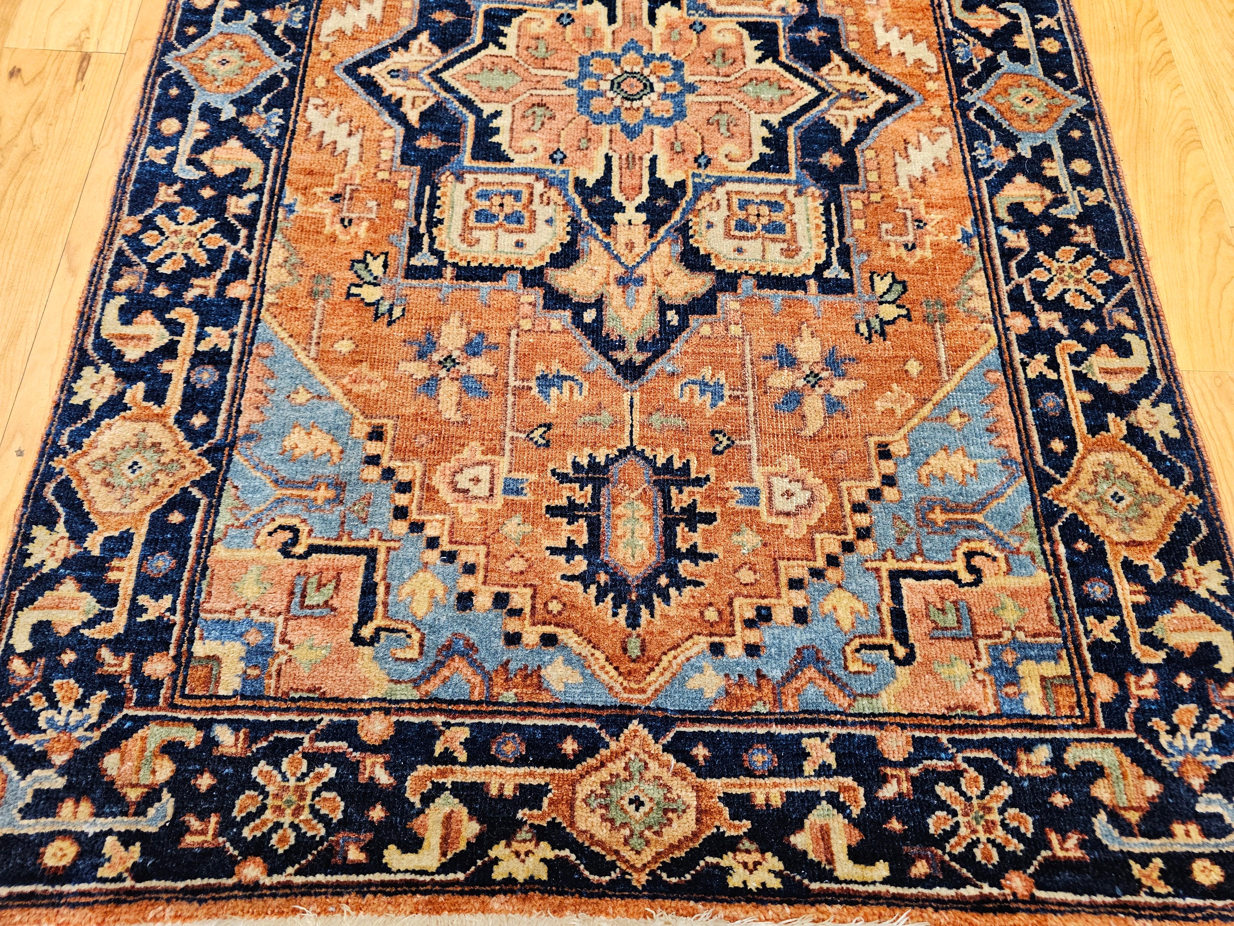 Persischer persischer Heriz Serapi-Teppich in Blau, Vintage im Zustand „Gut“ im Angebot in Barrington, IL