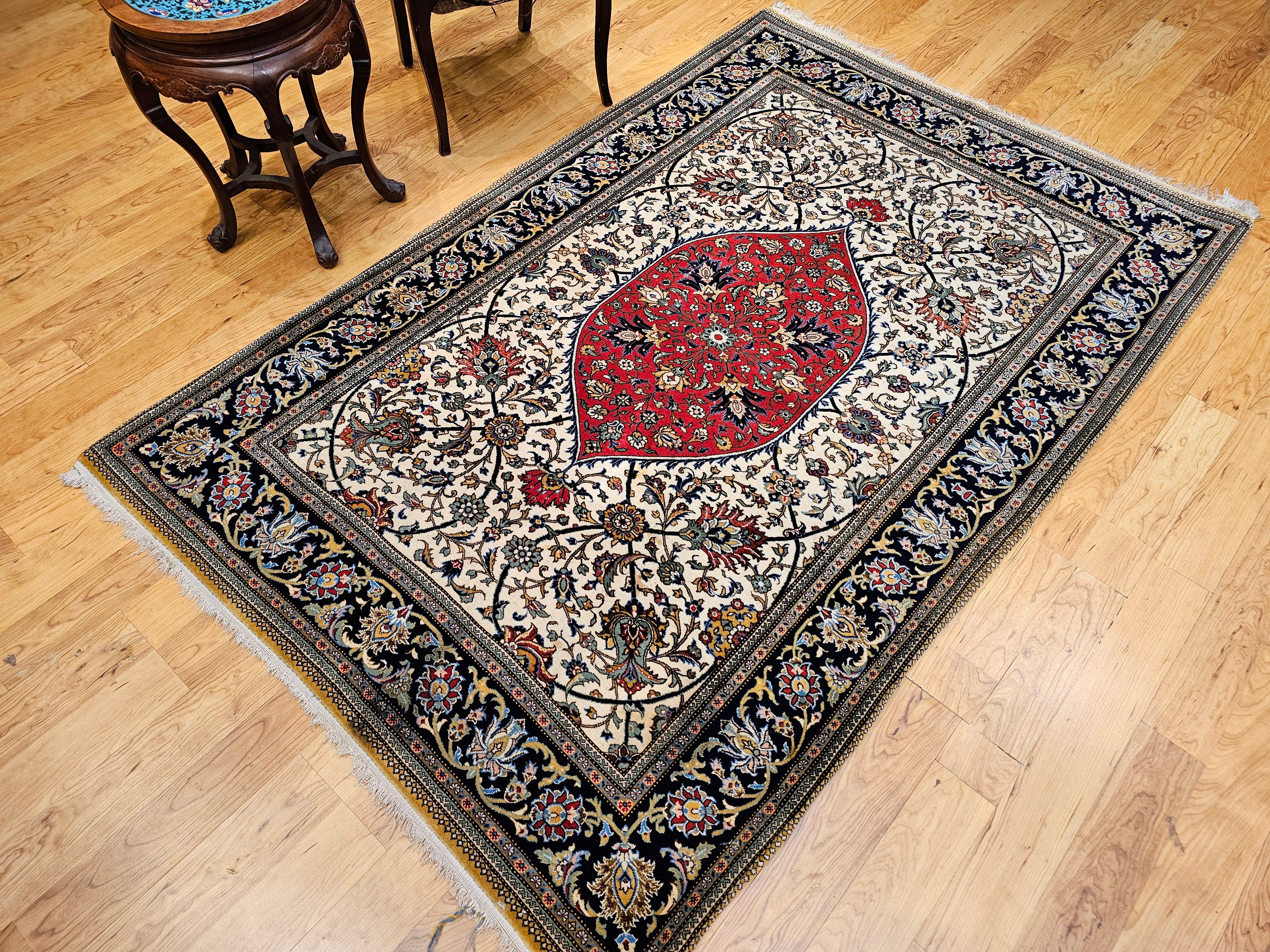 Vintage Persian Qum Vorleger mit Blumenmuster in Elfenbein, Rd, Indigo im Angebot 12