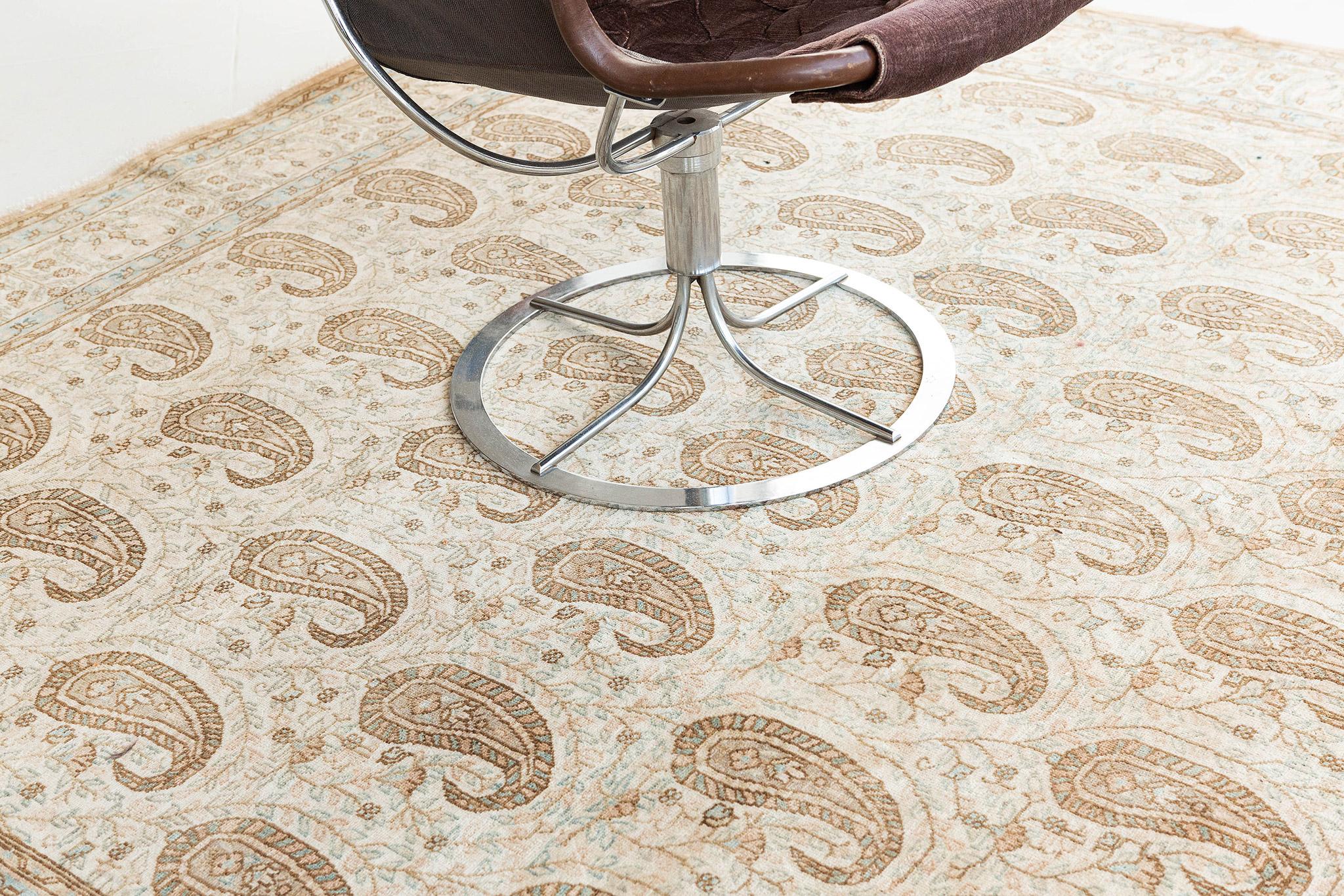 Qum Bote-Teppich im Vintage-Stil 51189 (Persisch) im Angebot
