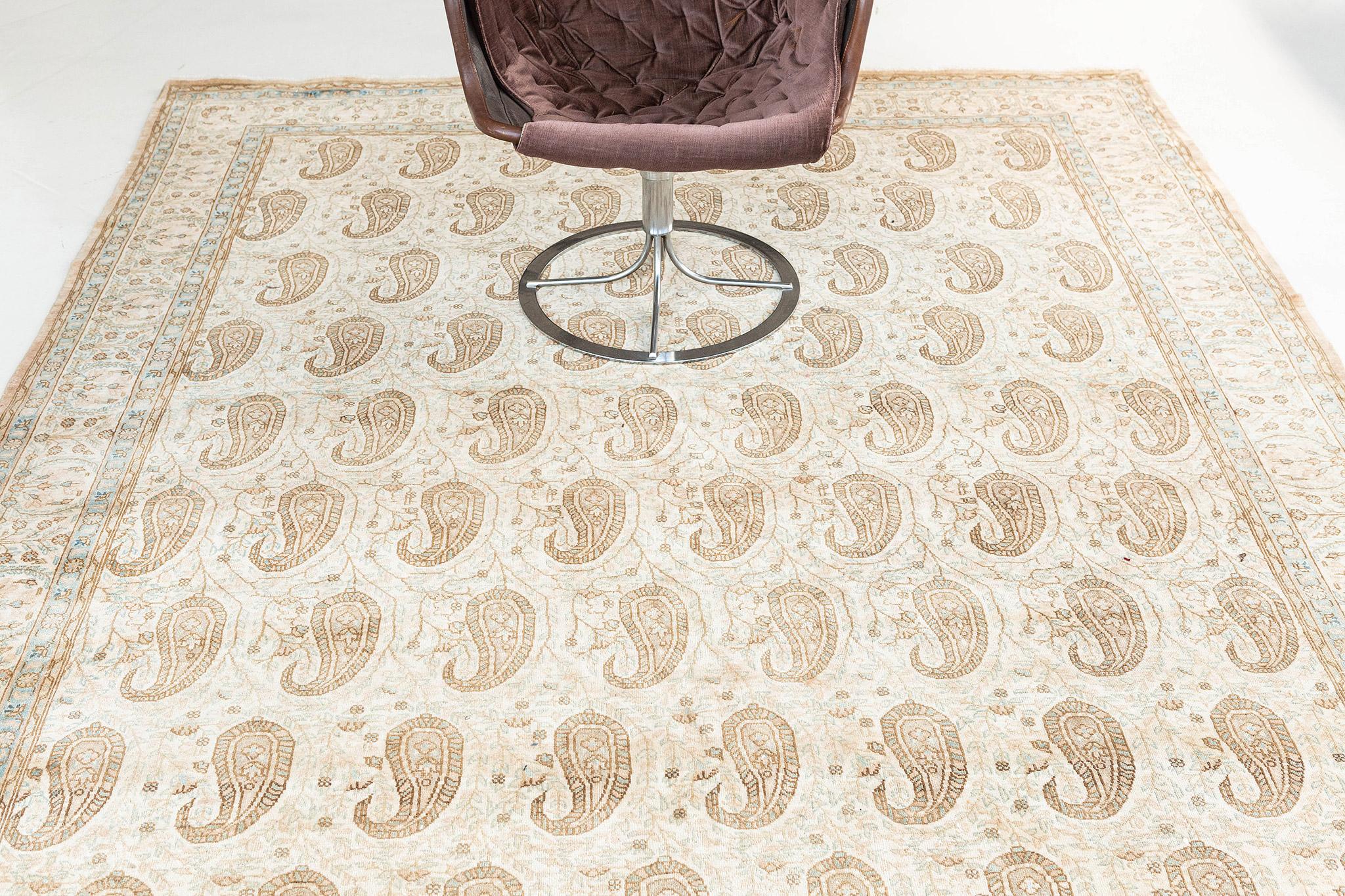 Qum Bote-Teppich im Vintage-Stil 51189 (Mitte des 20. Jahrhunderts) im Angebot
