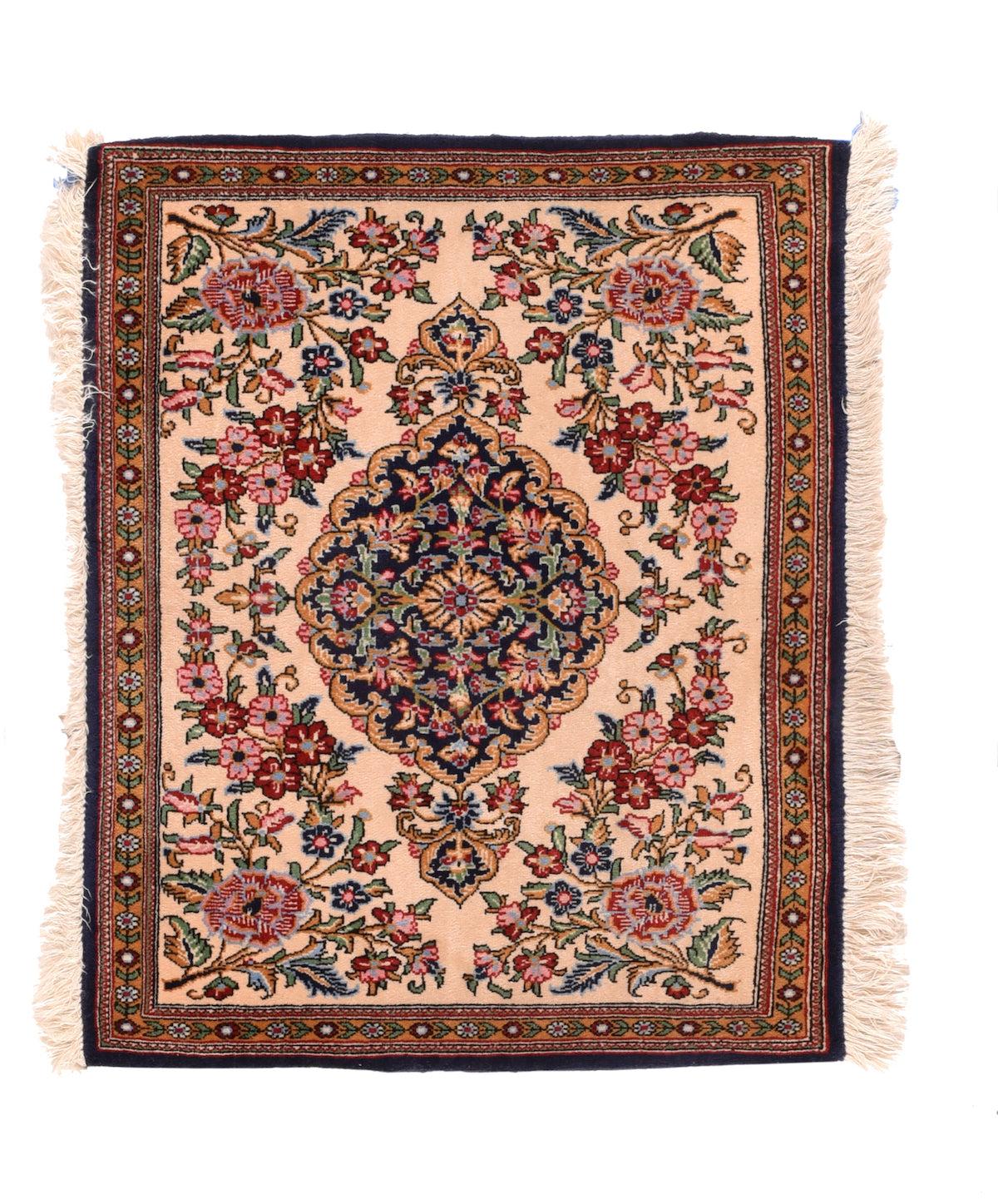 Persiano Tappeto persiano vintage Qum 2'4'' x 2'9'' in vendita