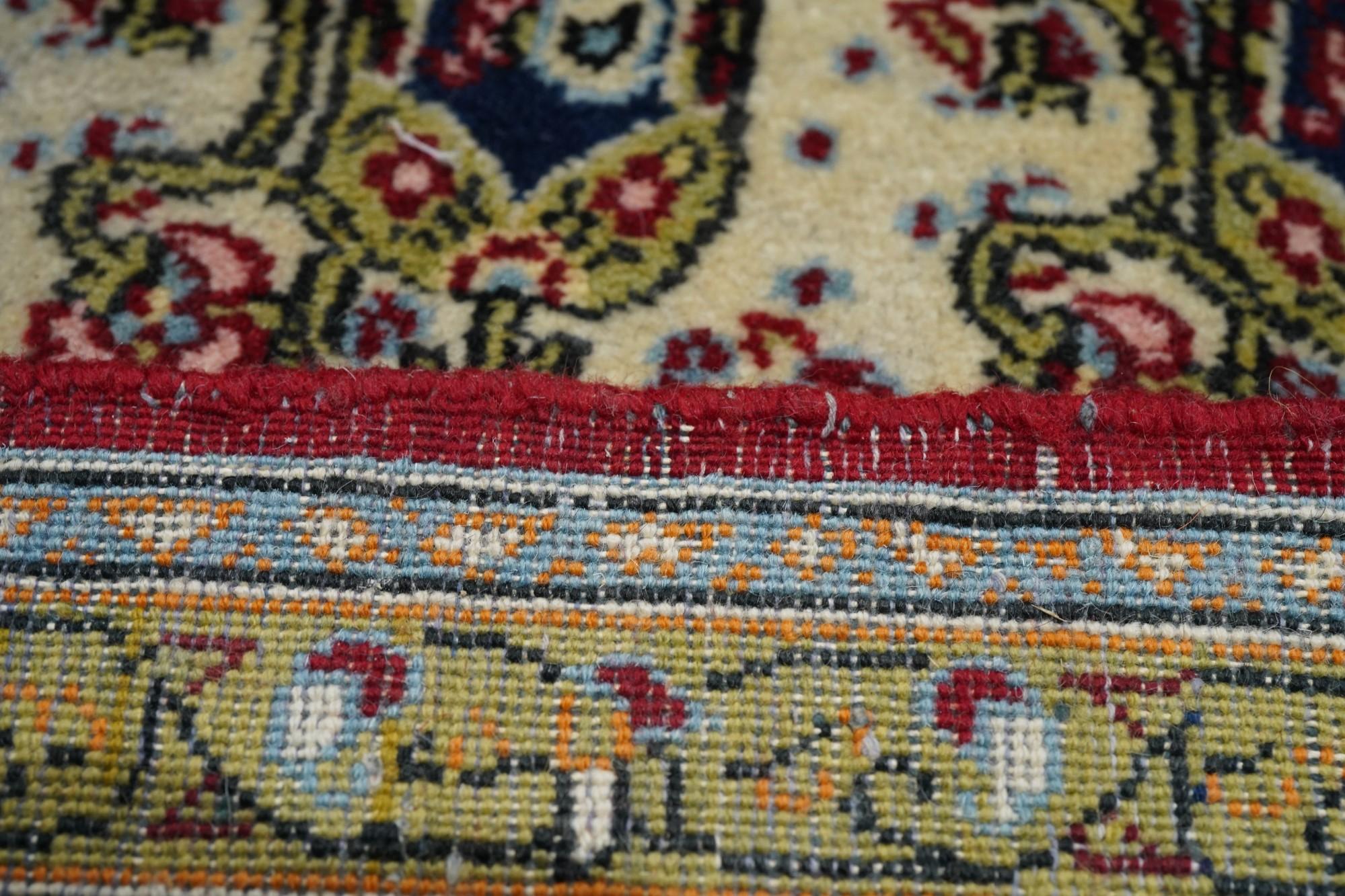 Vintage Persian Qum Rug 4'6'' x 6'7'' For Sale 6