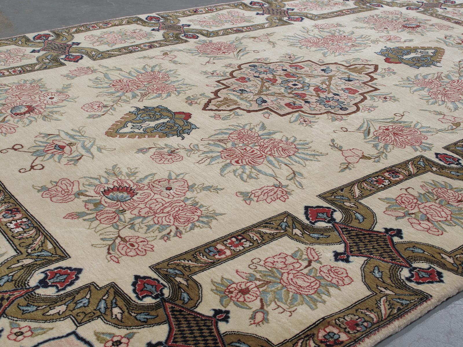 Vintage Persian Qum rug. Hand knotted with 100% wool silk detail. Rug size: 4' 8