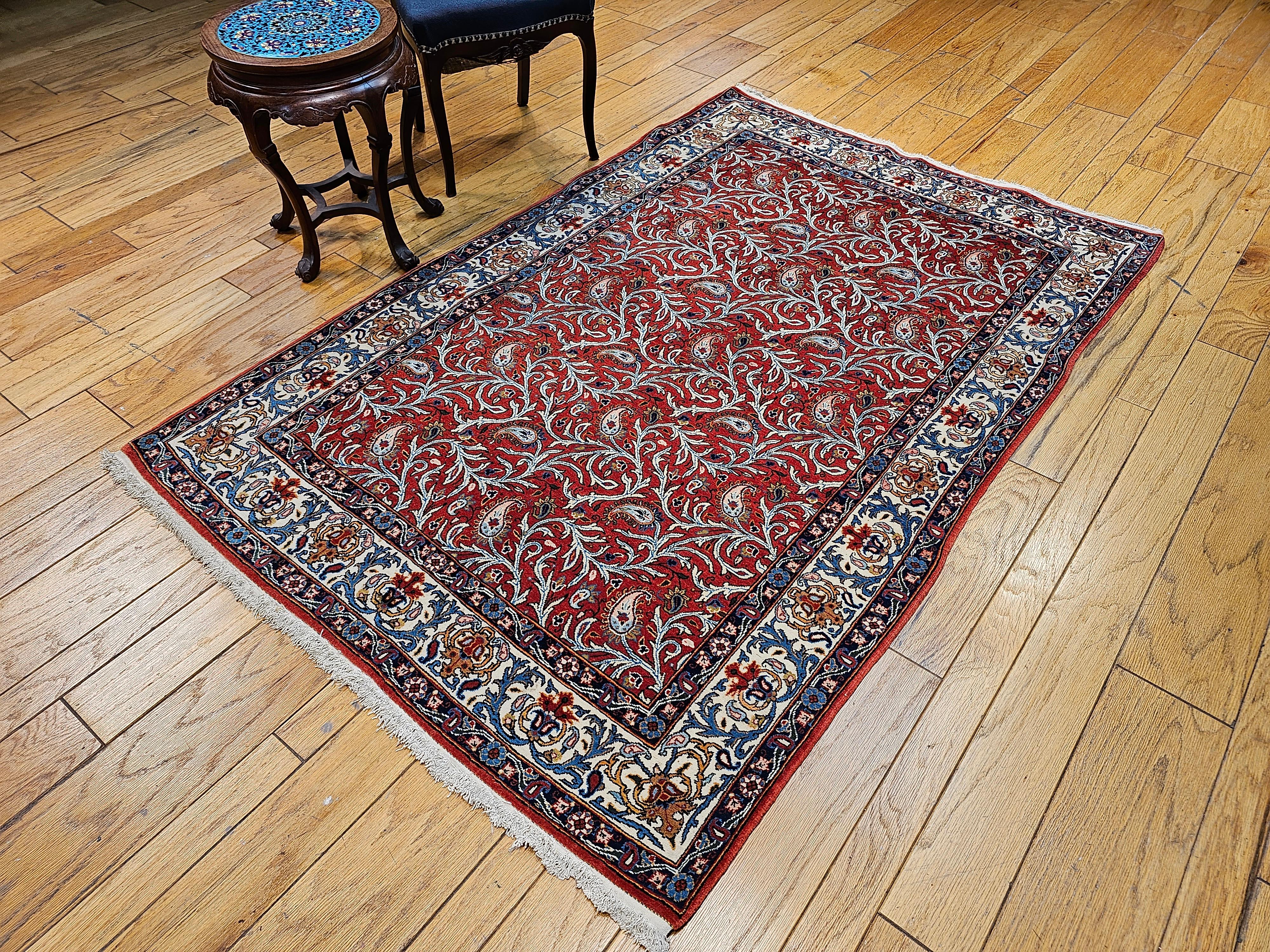 Tapis persan vintage Qum à motif cachemire intégral en rouge brique, ivoire et bleu en vente 6