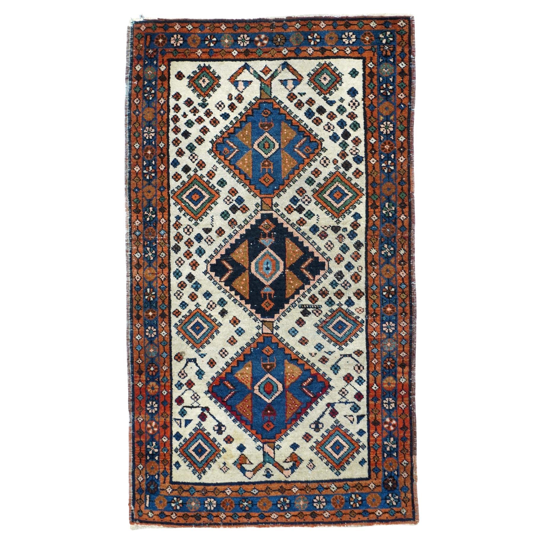 Persischer Vintage-Teppich 2'6'' x 4'6'' im Angebot