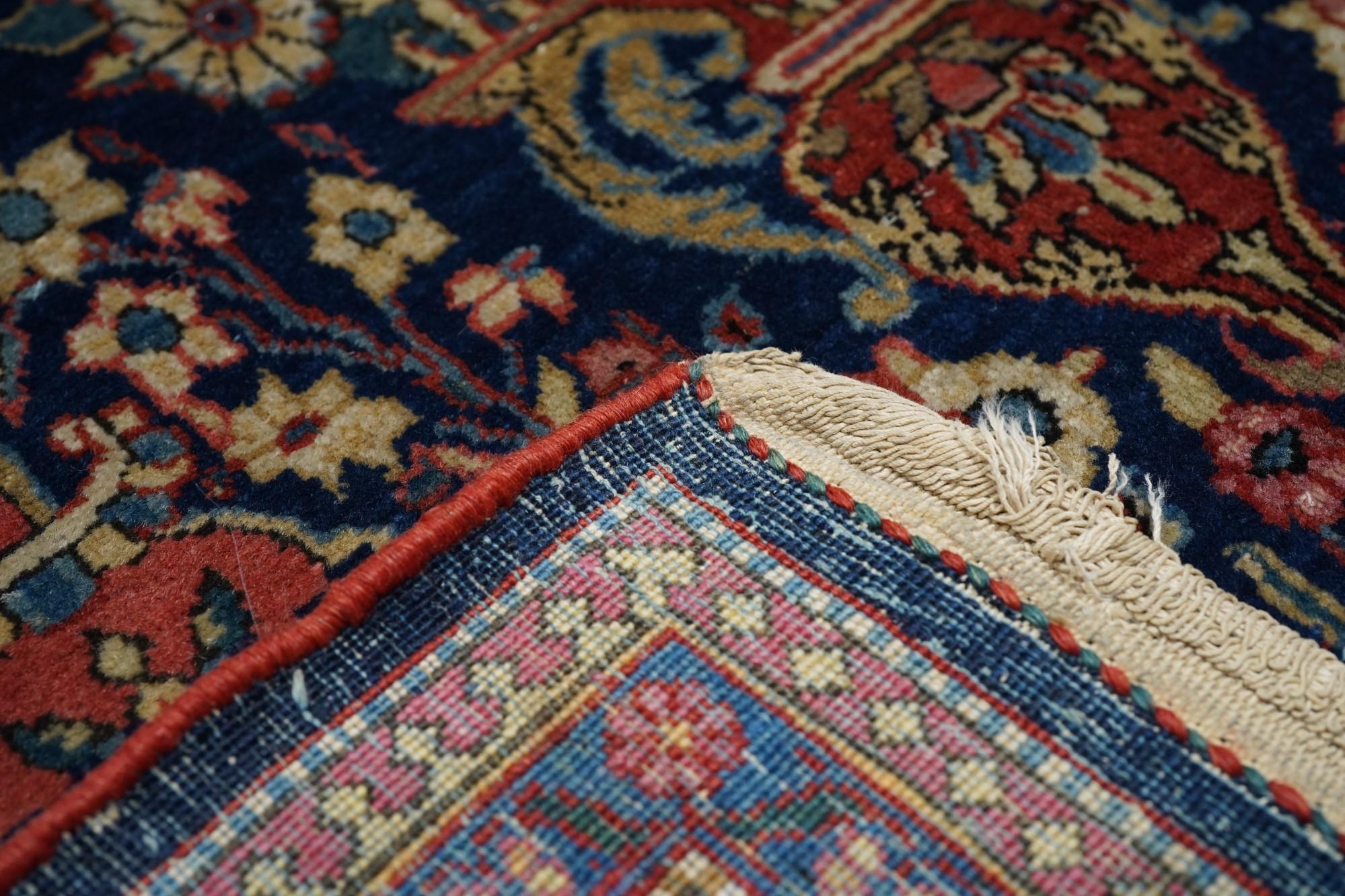 Feiner antiker persischer Dabir Kashan Teppich 4'3'' x 7'0