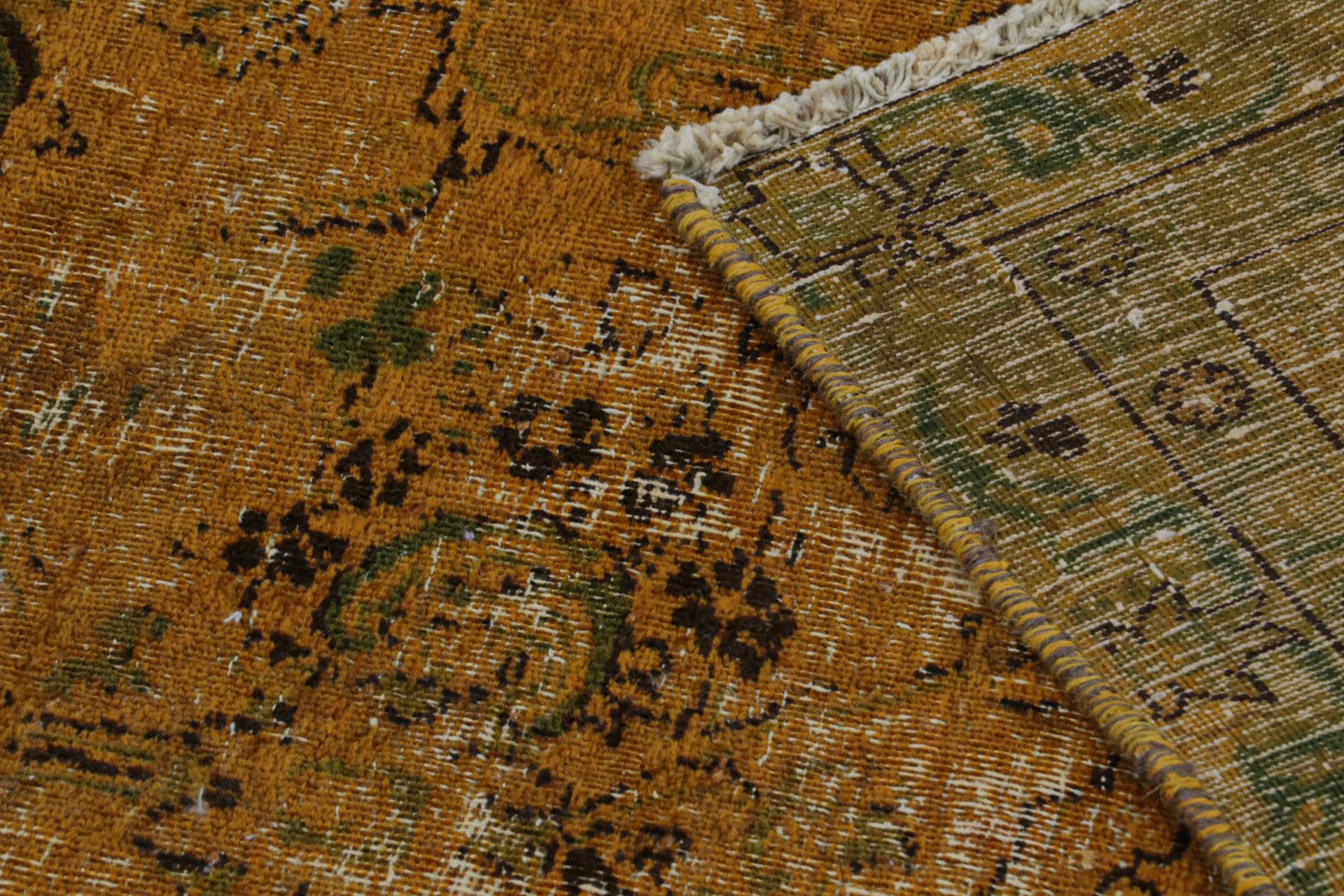 Wool Vintage Persian rug in Gold by Rug & Kilim