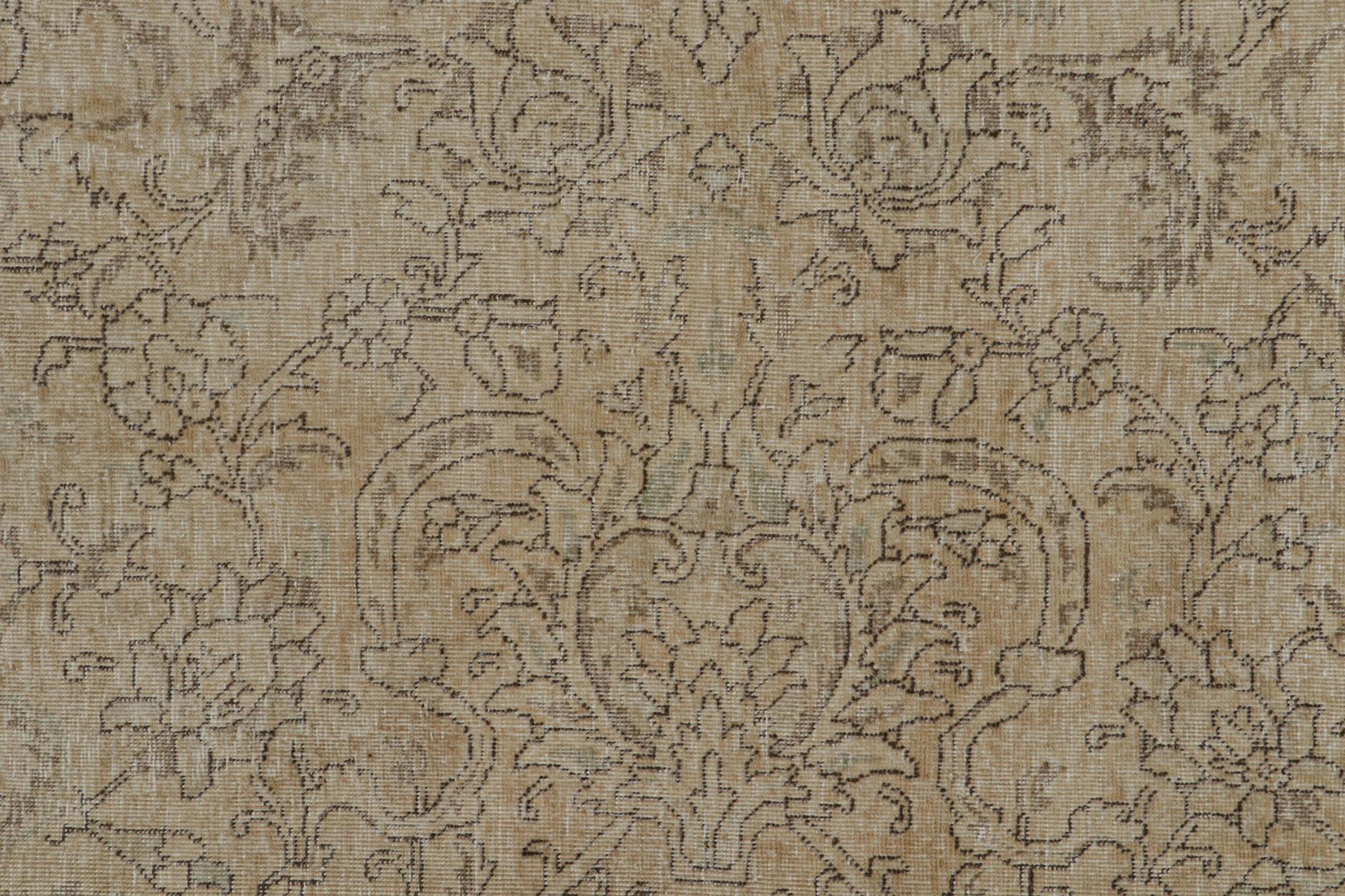 Fin du 20e siècle Tapis persan vintage à motifs transitionnels beige-brun par Rug & Kilim en vente